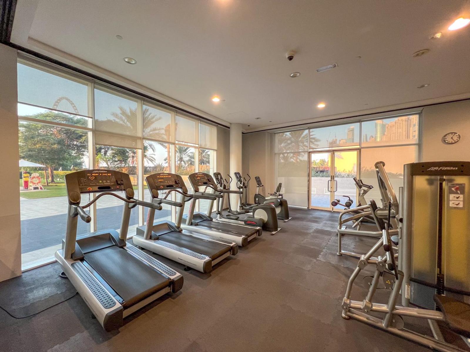 Private Access - Stunning Sea View - Perfect Location At Jbr Appartement *