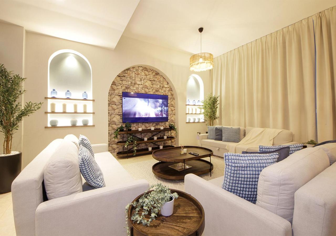 Breathtaking With Roof Garden And Access Villa Dubaï