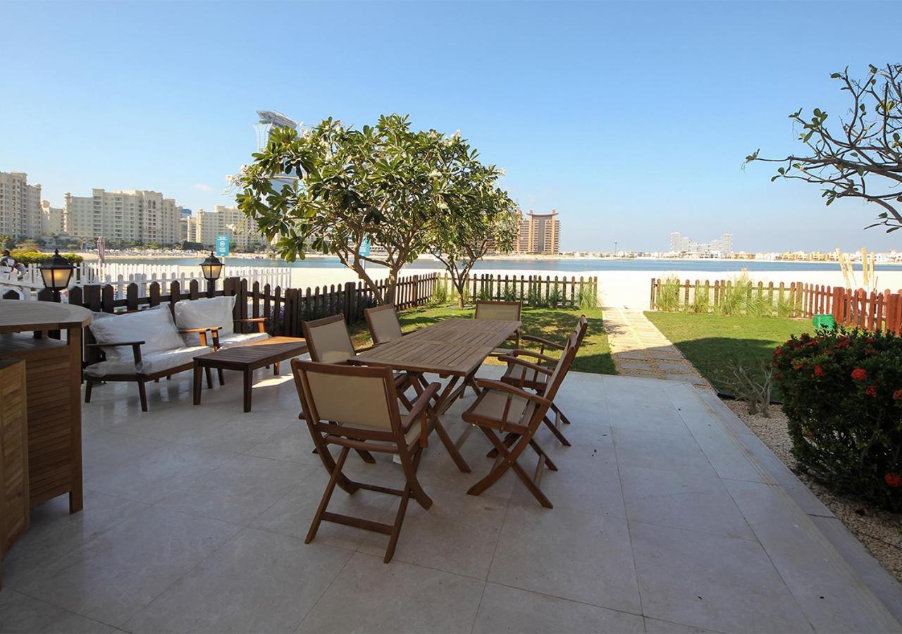 Villa Breathtaking With Roof Garden And Access