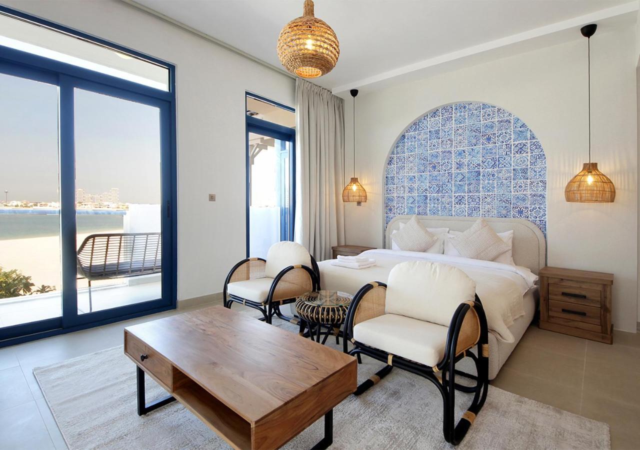 Breathtaking With Roof Garden And Access Villa