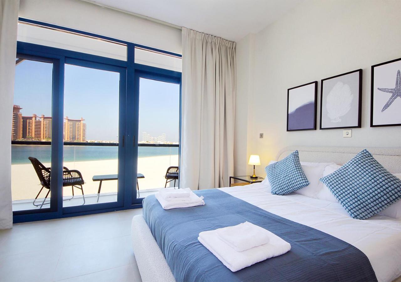 Villa Breathtaking With Roof Garden And Access *