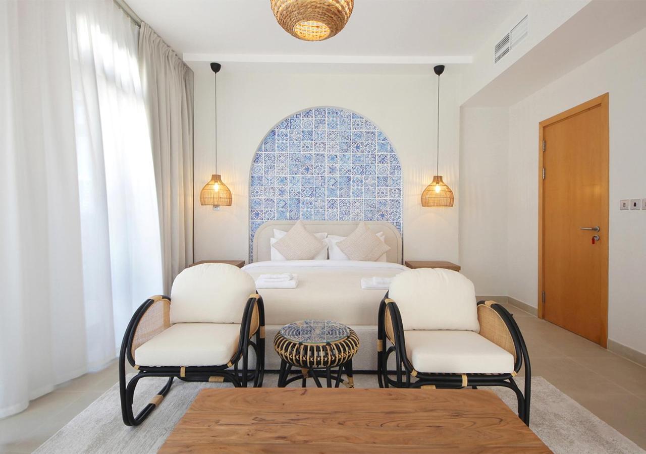 Breathtaking With Roof Garden And Access Villa *