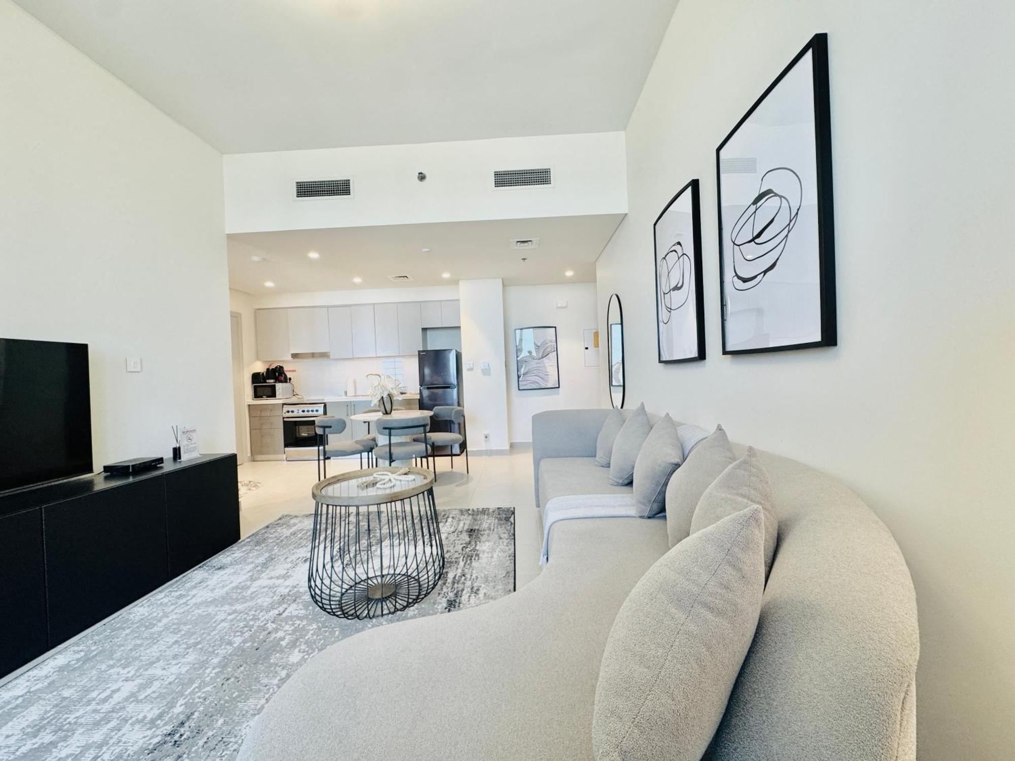 Venduras Homes - Tower, Downtown Dubai, Burj Views Apartemen