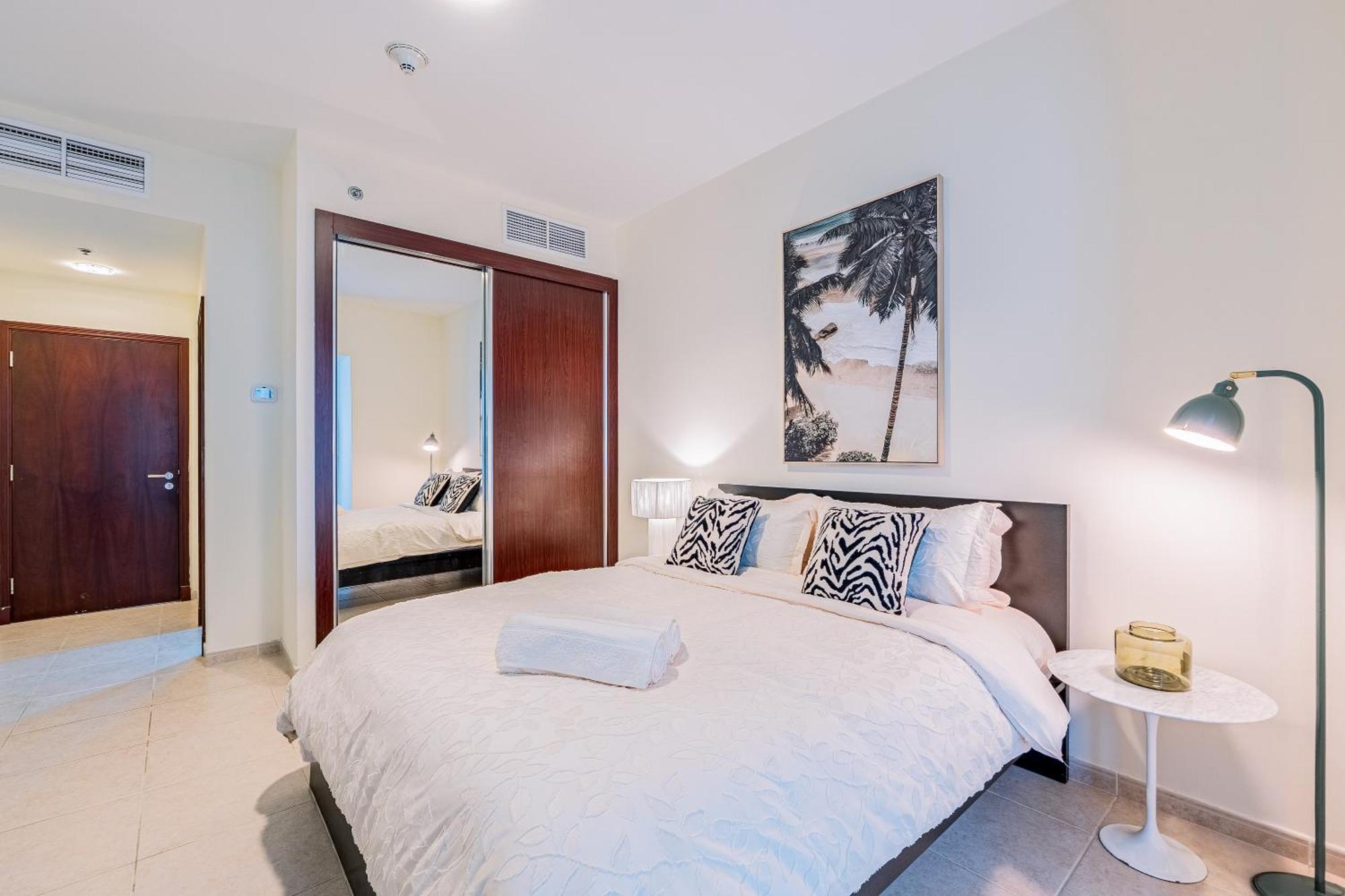 Fabulous 1br In Marina Near With Sea Views Apartment Dubai