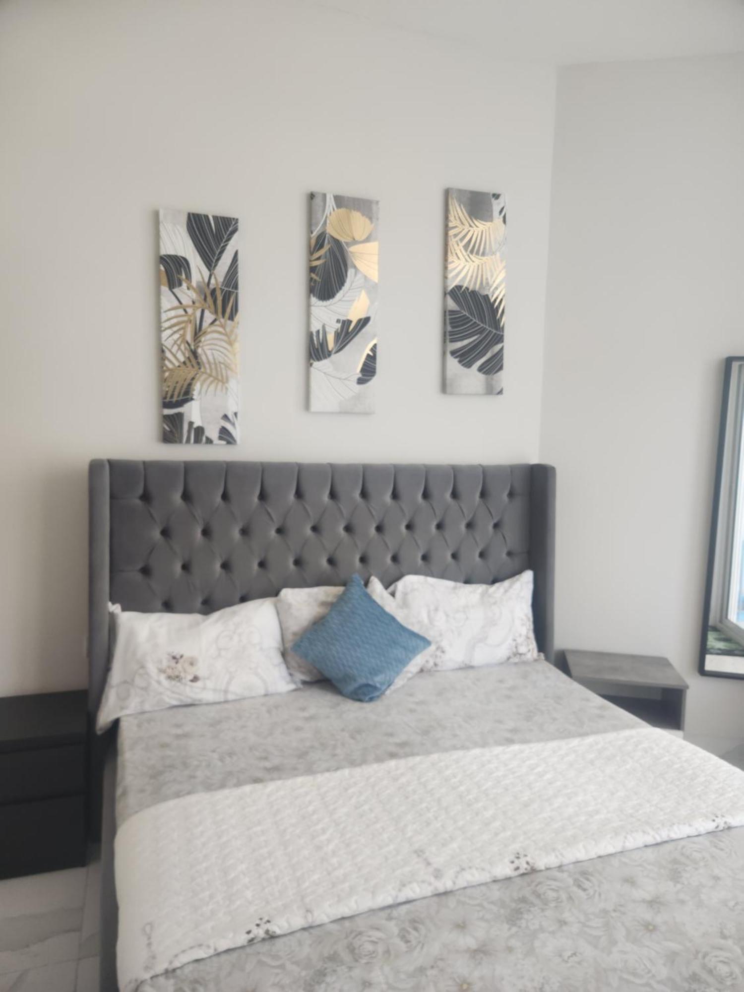 Business Bay Retreat Apartemen *