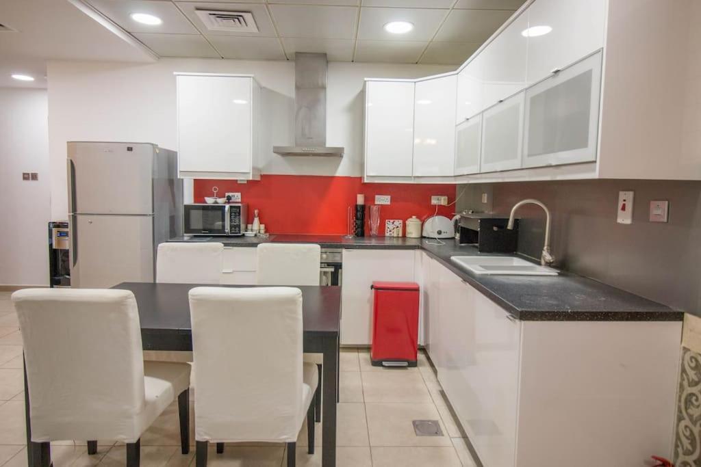 Ideal For Families -close To Amenities! *