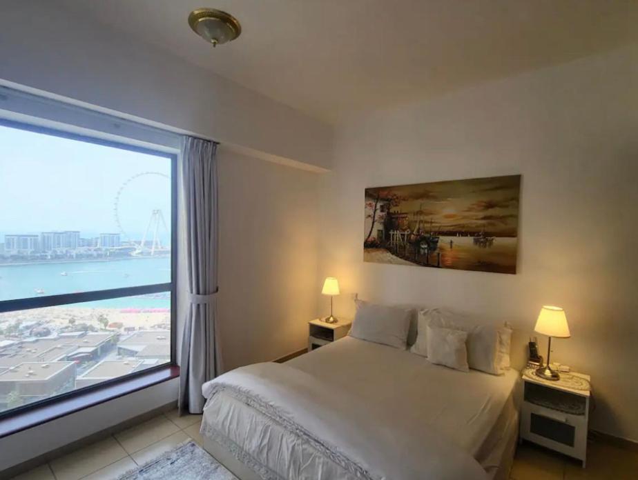 Habitación en casa particular Beautiful Full Seaview Room In Jbr Dubái