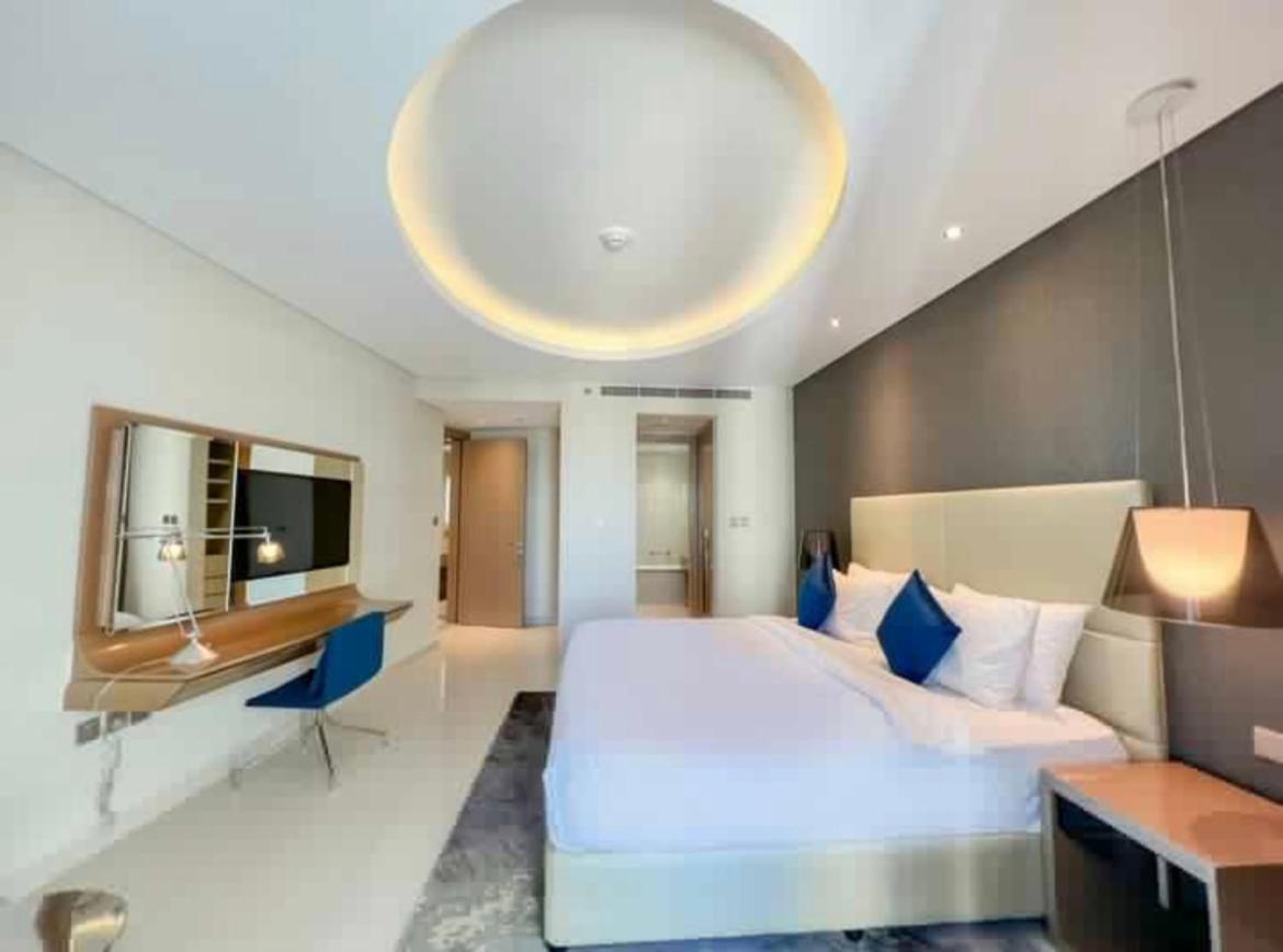 Luxury 2 Bedroom In Downtown *