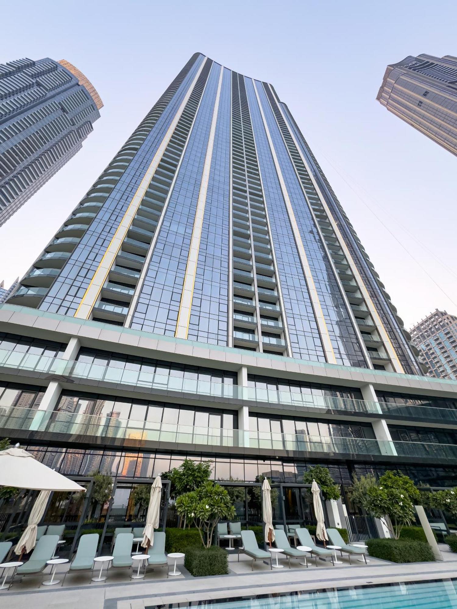 Apartamento Emaar Grande - Elegant 1 Bedroom - Infinity Pool - 1min To Mall And Burj Khalifa Dubái