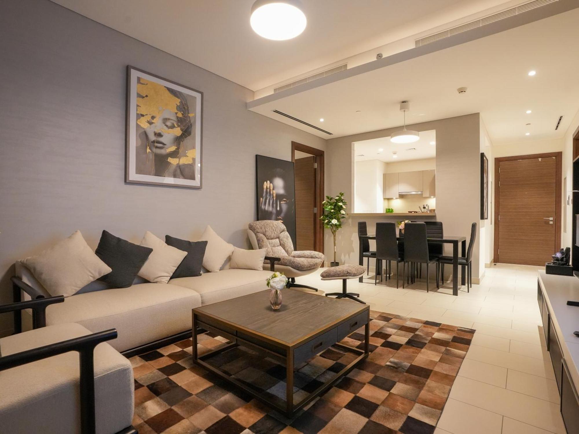 Luxury 2br In Sobha Hartland