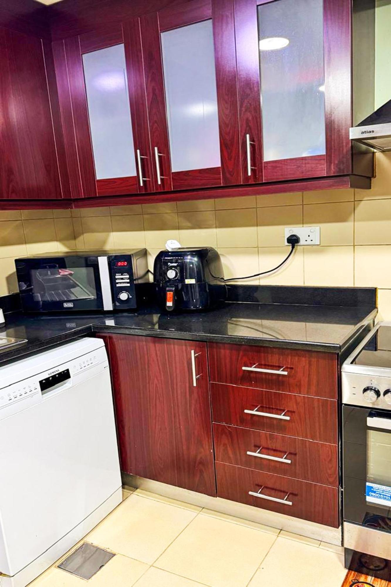 Stayforless Travellers At Beachside Jbr Location * Dubái