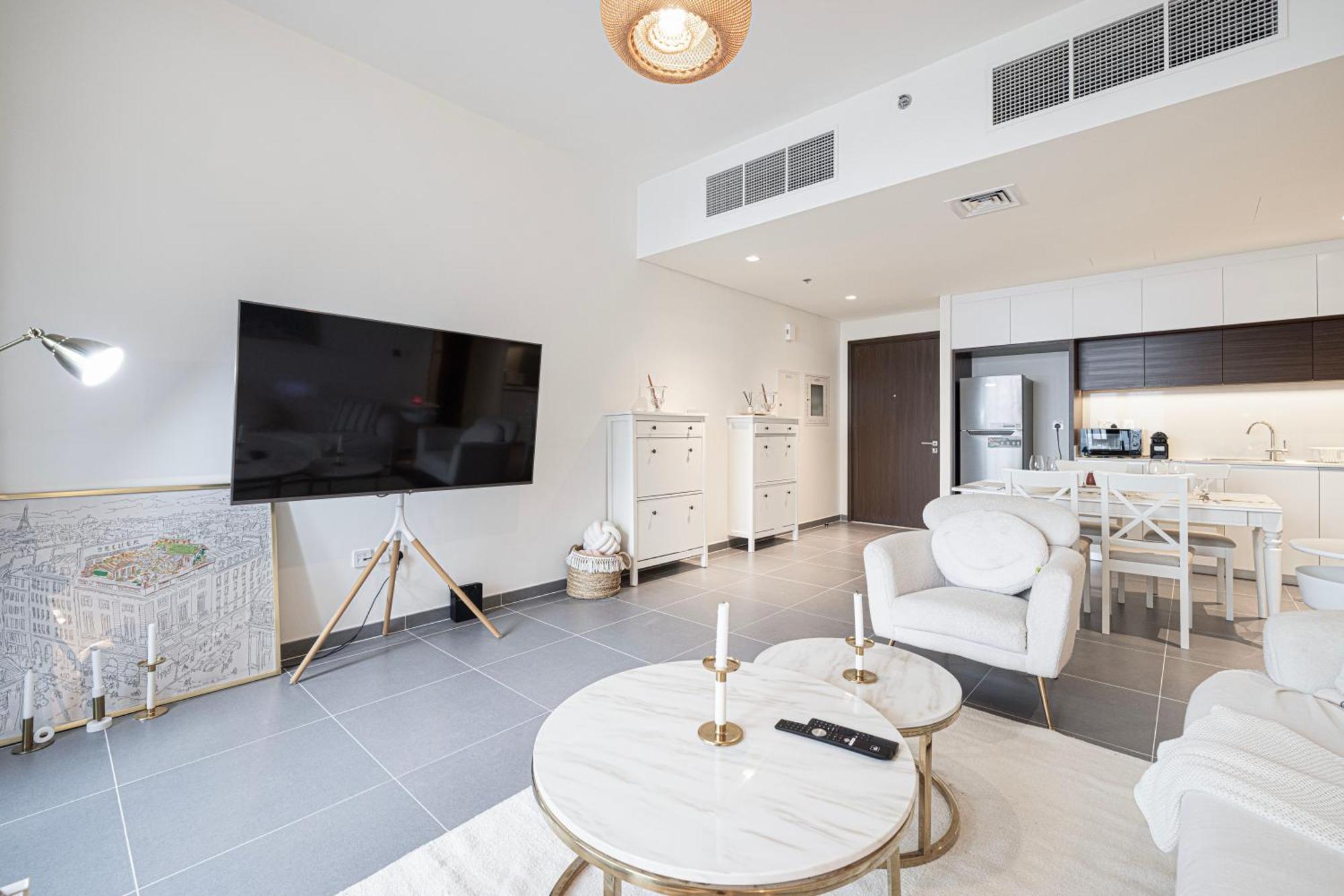 Emaar, Creek Edge Luxury Residences 2br Apartamento *