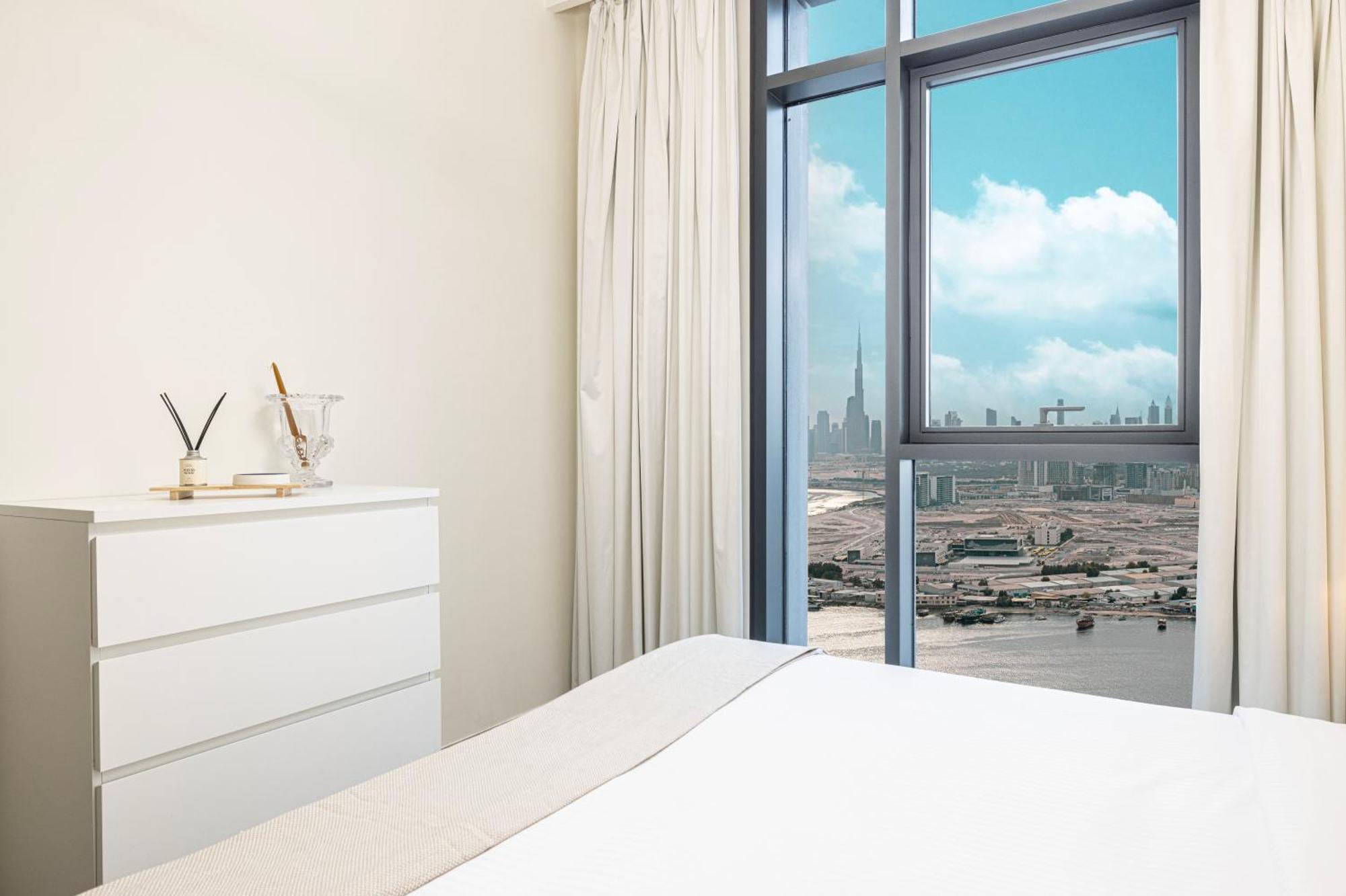 Emaar, Creek Edge Luxury Residences 2br *