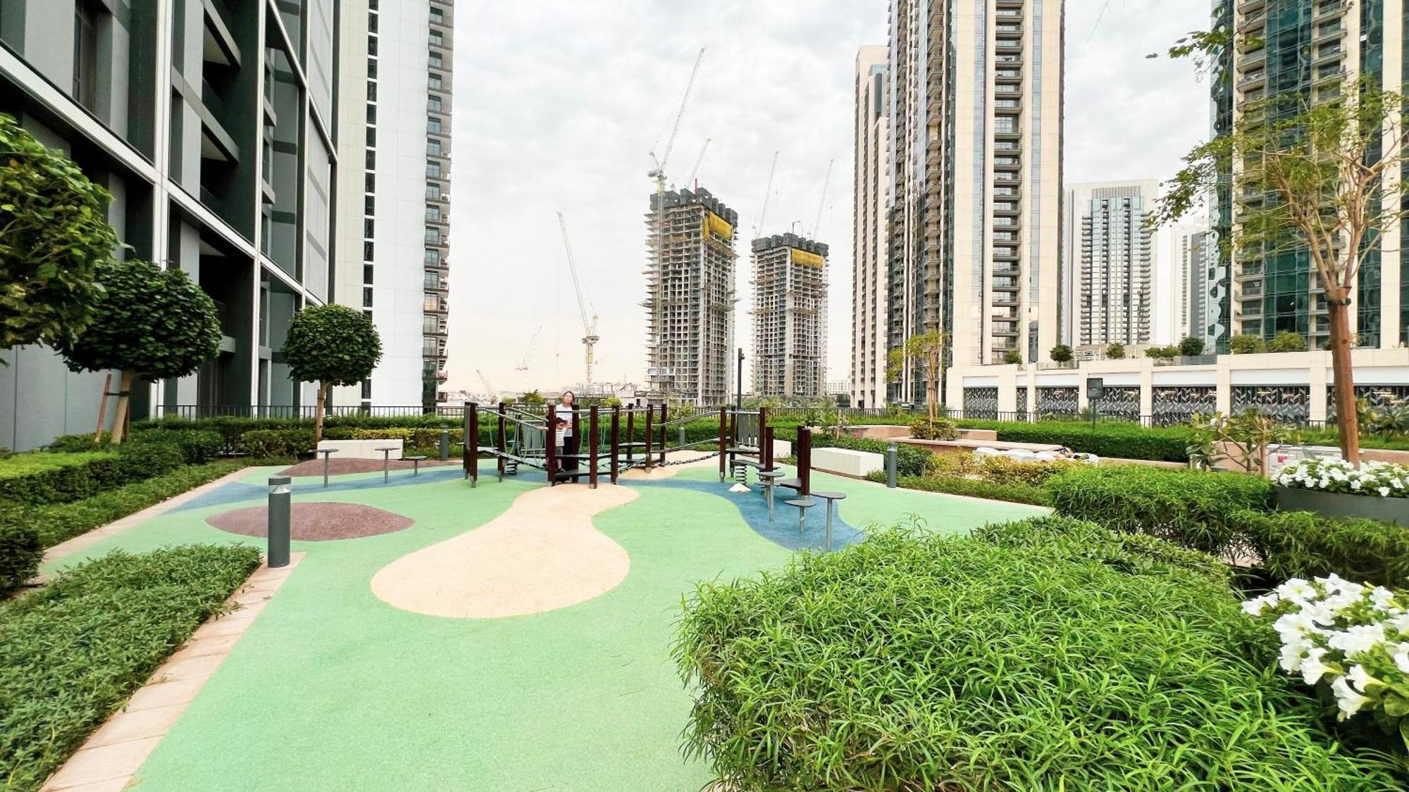 Emaar, Creek Edge Luxury Residences 2br Apartamento Dubái