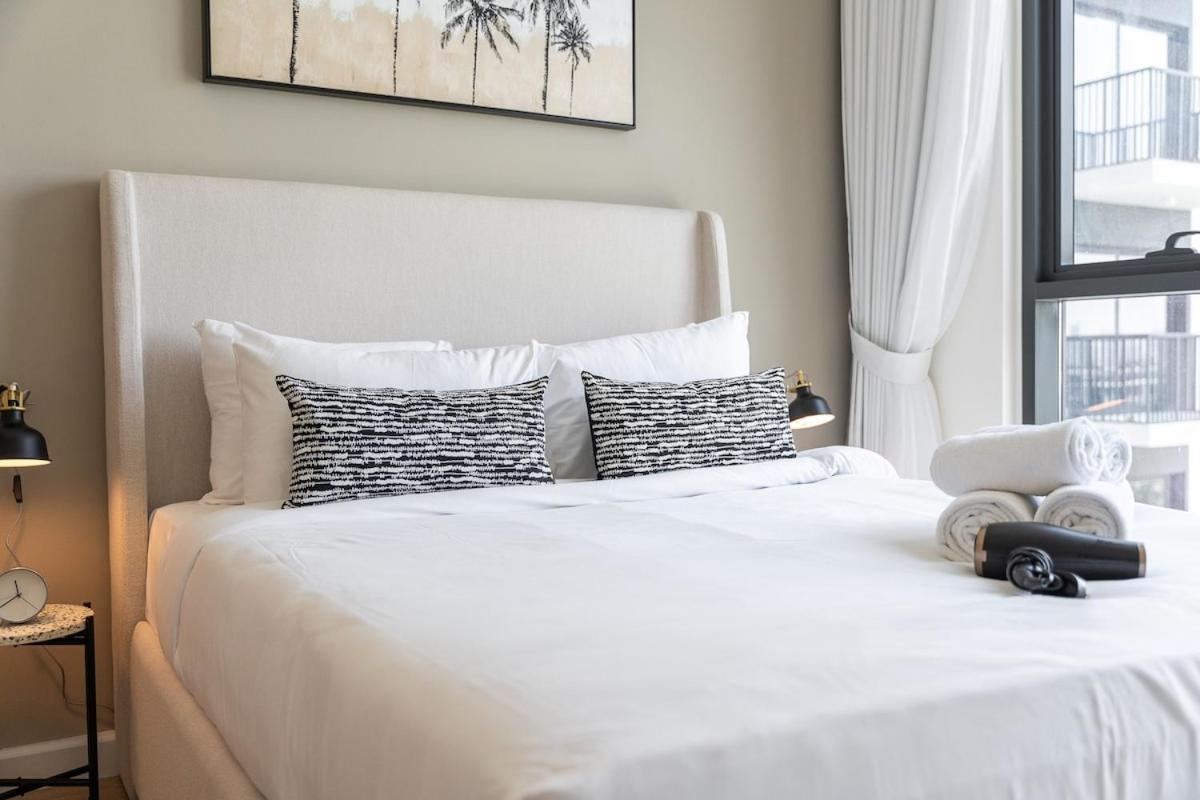 Chic 1-bed For 4 In Prime Hills Location