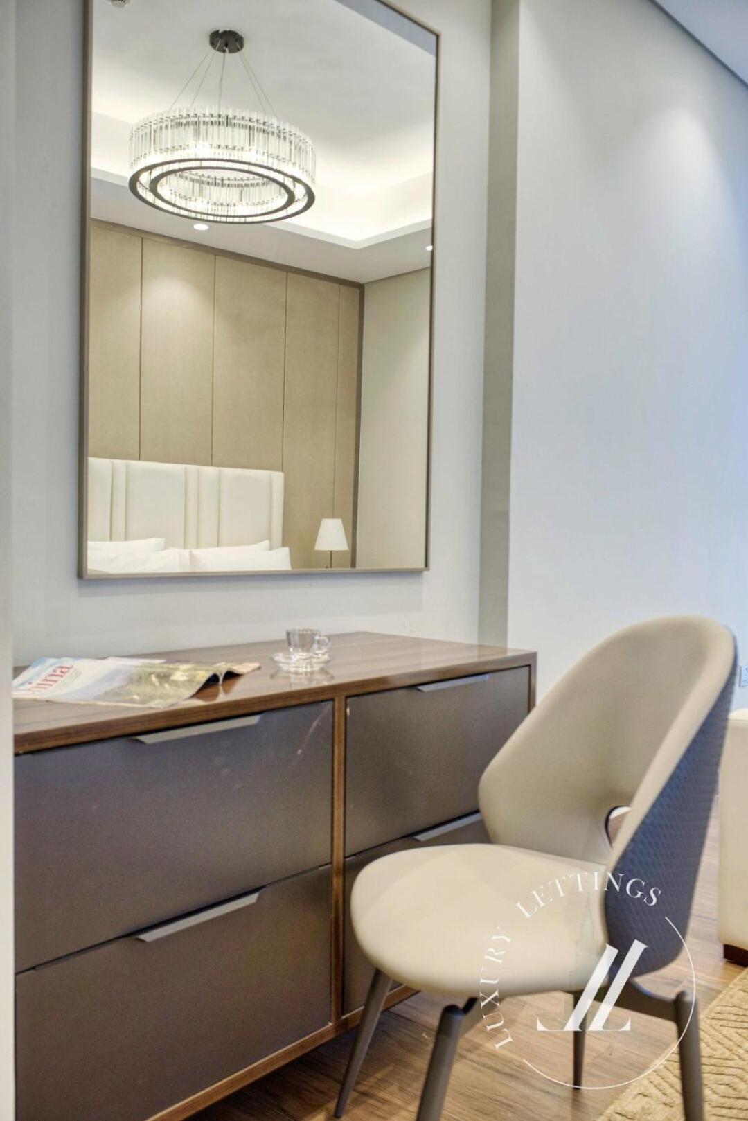3bdr Business Bay Bliss High Floor Private Balcony Apartament *