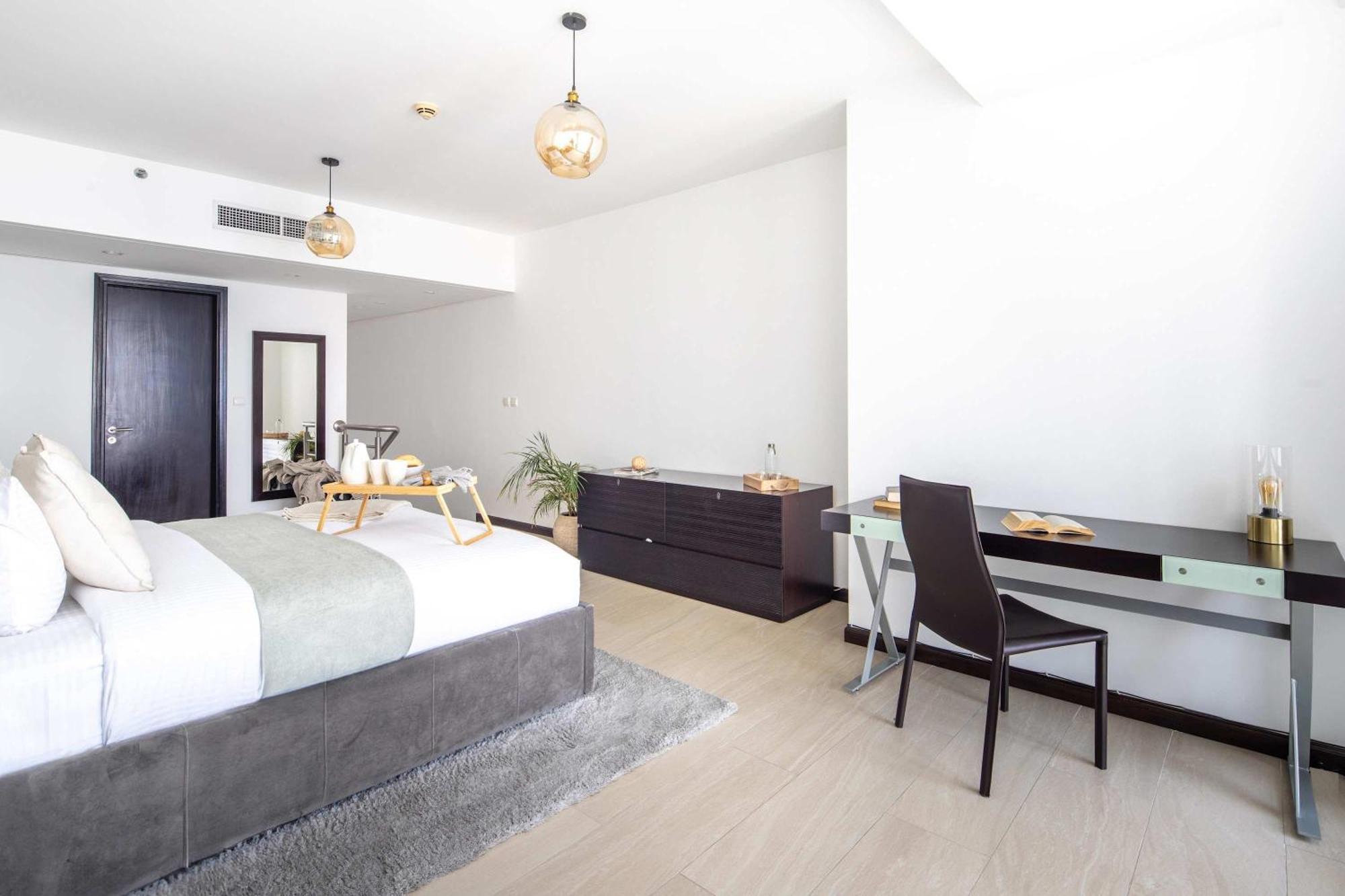 Frank Porter - Laguna Tower Hotel de apartamente
