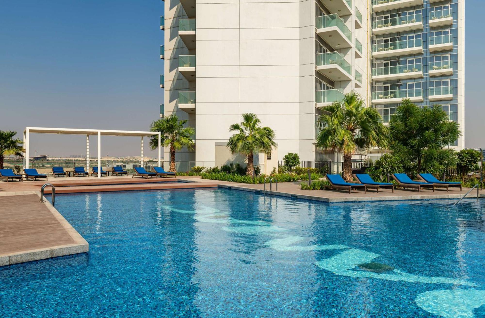 Radisson Damac Hills 4* Dubai
