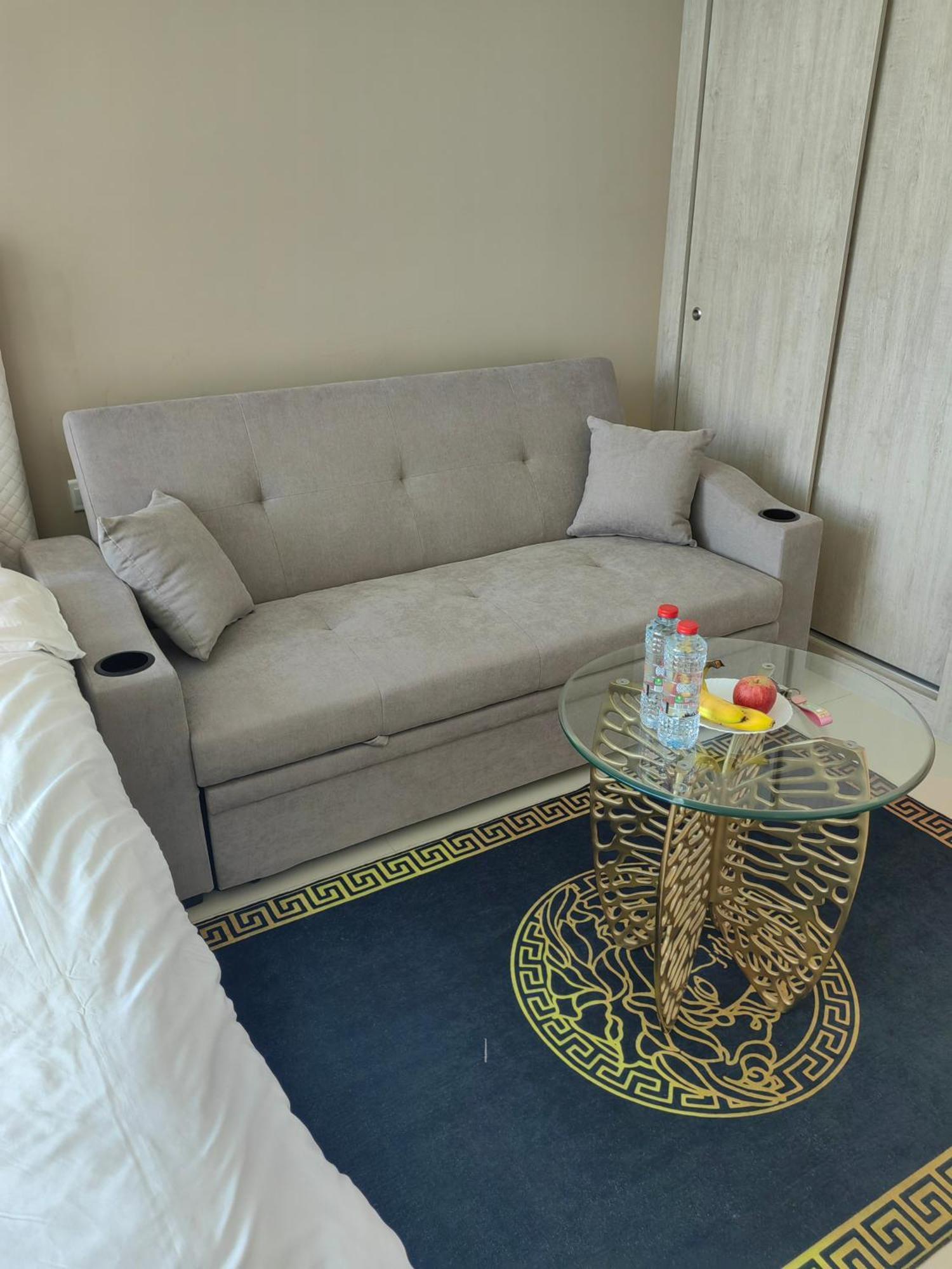 7 Palm Jumeirah * Dubai