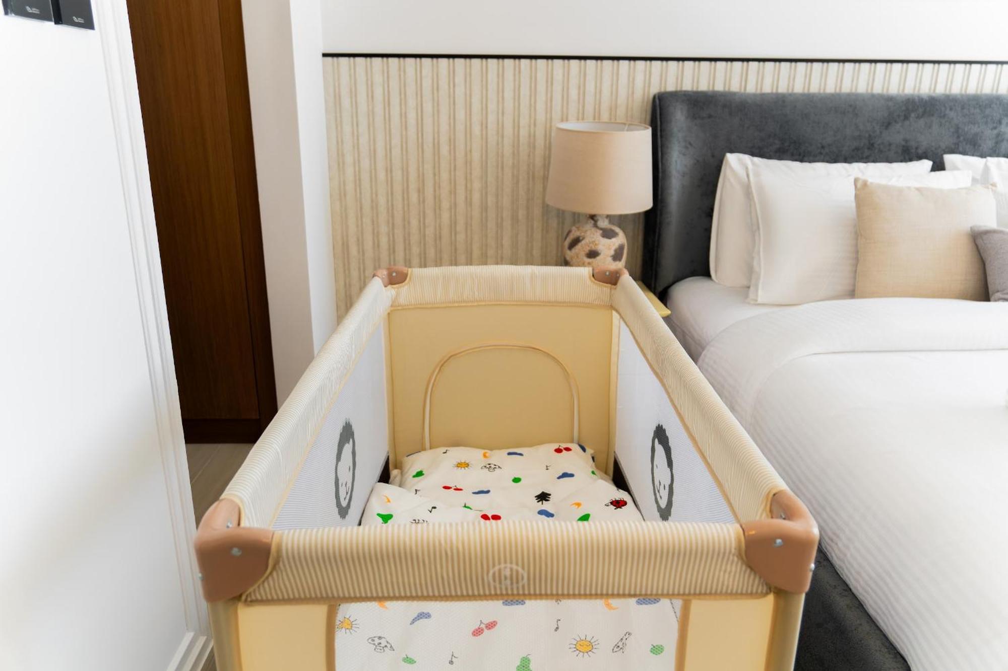Skyline Views & Calm Nights - 1br Jvc And Free Baby Gear