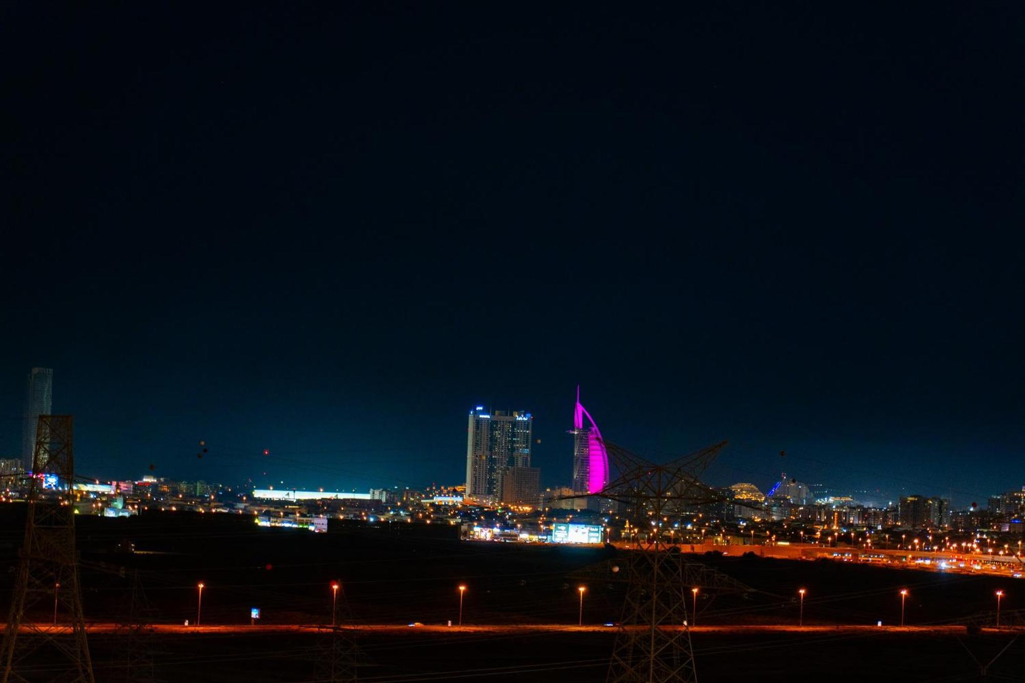 Apartment Skyline Views & Calm Nights - 1br Jvc And Free Baby Gear Dubai