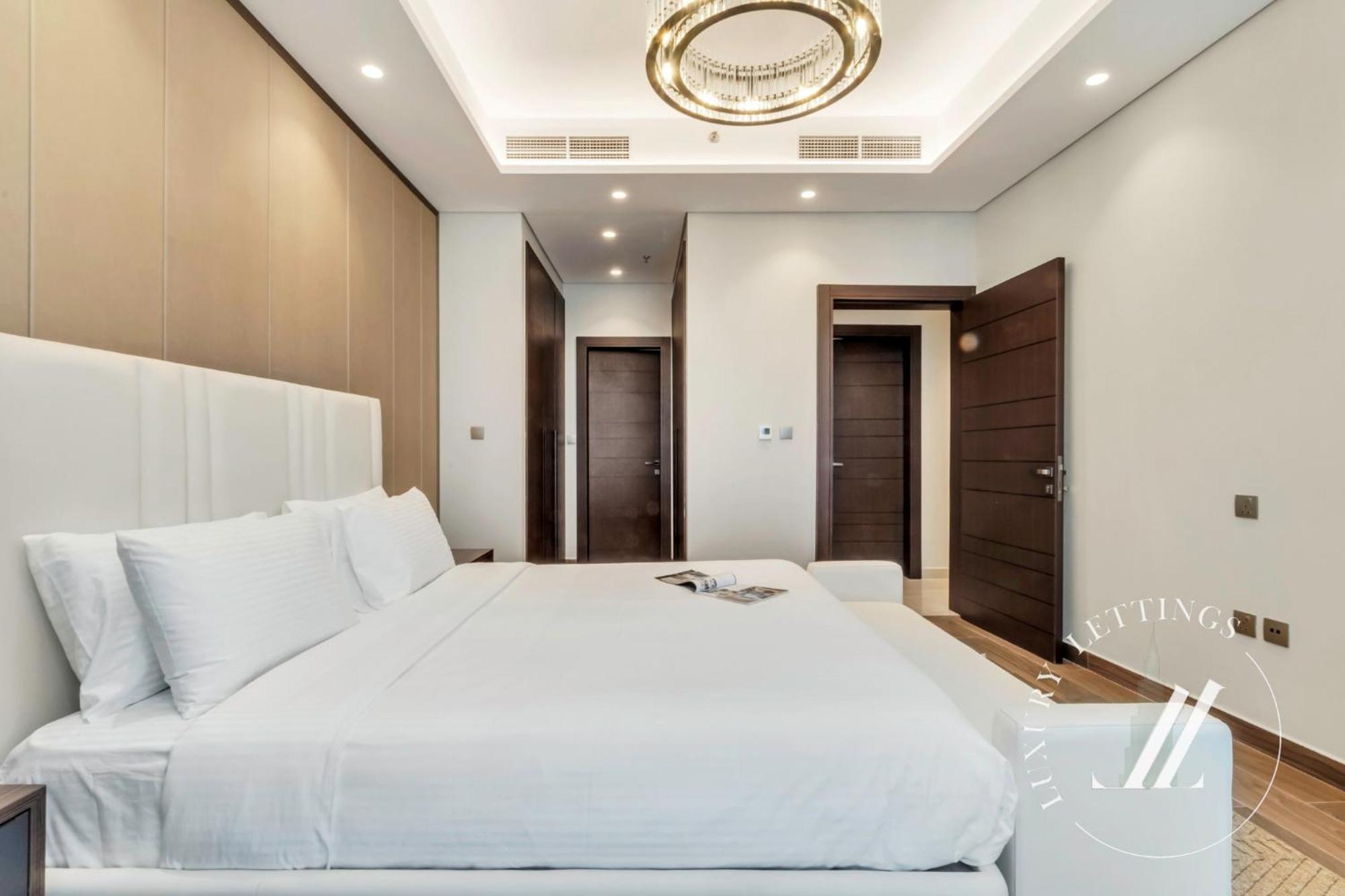 3bdr Business Bay Bliss High Floor Private Balcony Apartament Dubai