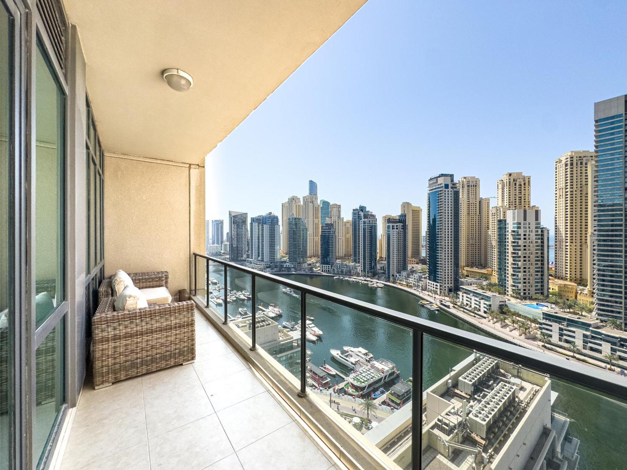 Serene 2br Escape - Al Majara - Waterfront Appartement *