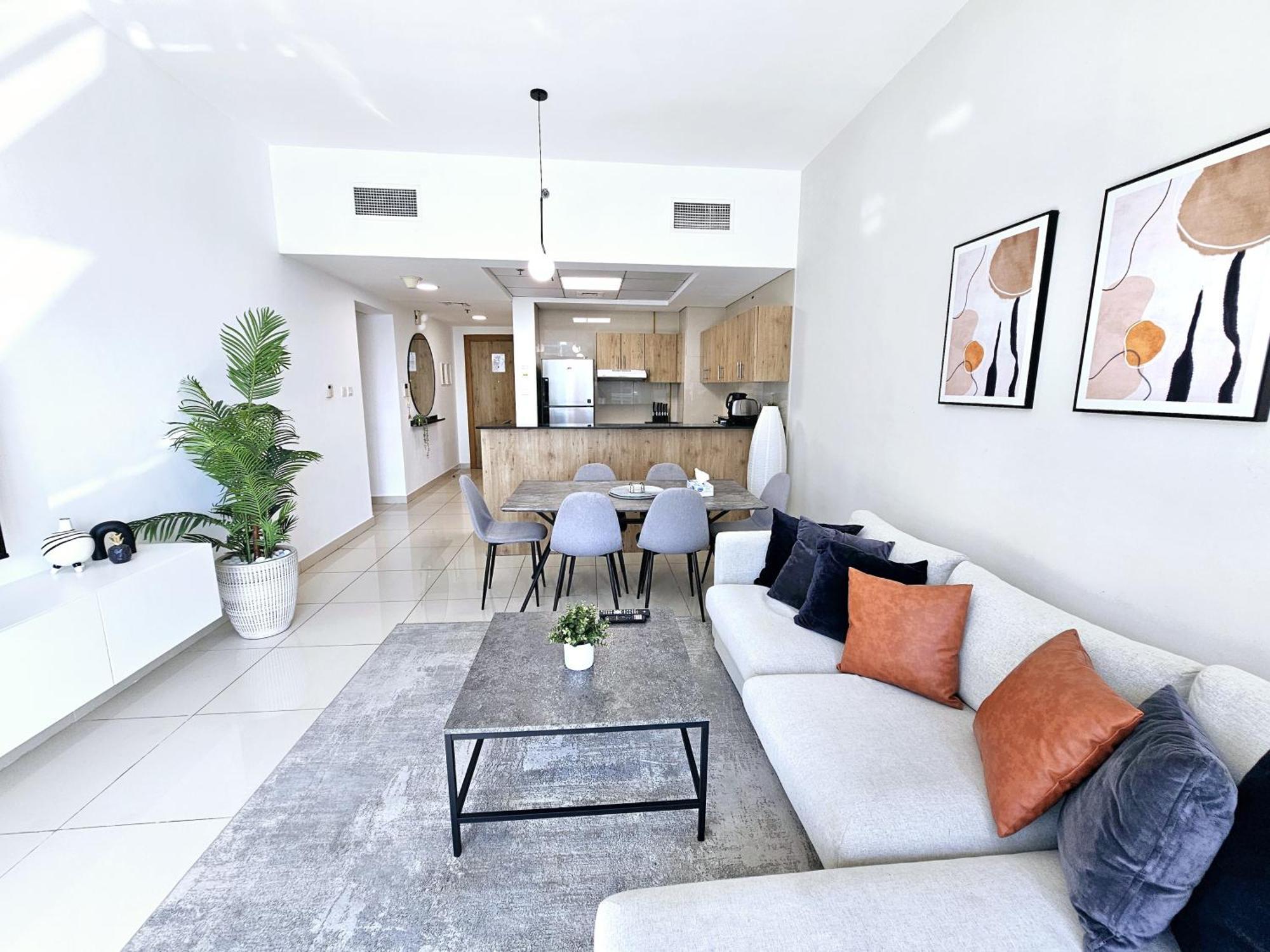 Sunrise Homes - 2 Bedroom With Panoramic Marina Views * Dubai