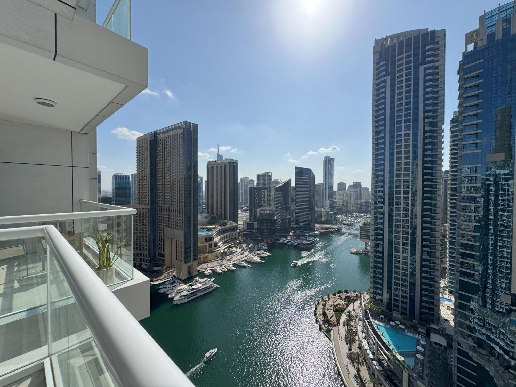 Apartament Sunrise Homes - 2 Bedroom With Panoramic Marina Views *