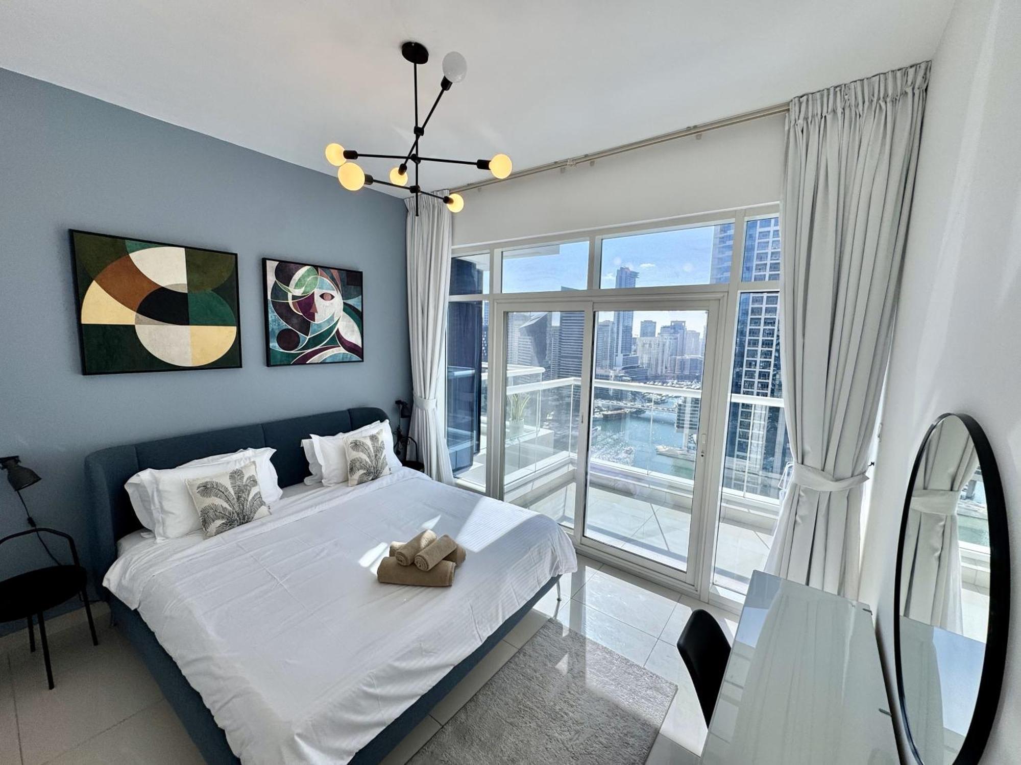 Apartament Sunrise Homes - 2 Bedroom With Panoramic Marina Views