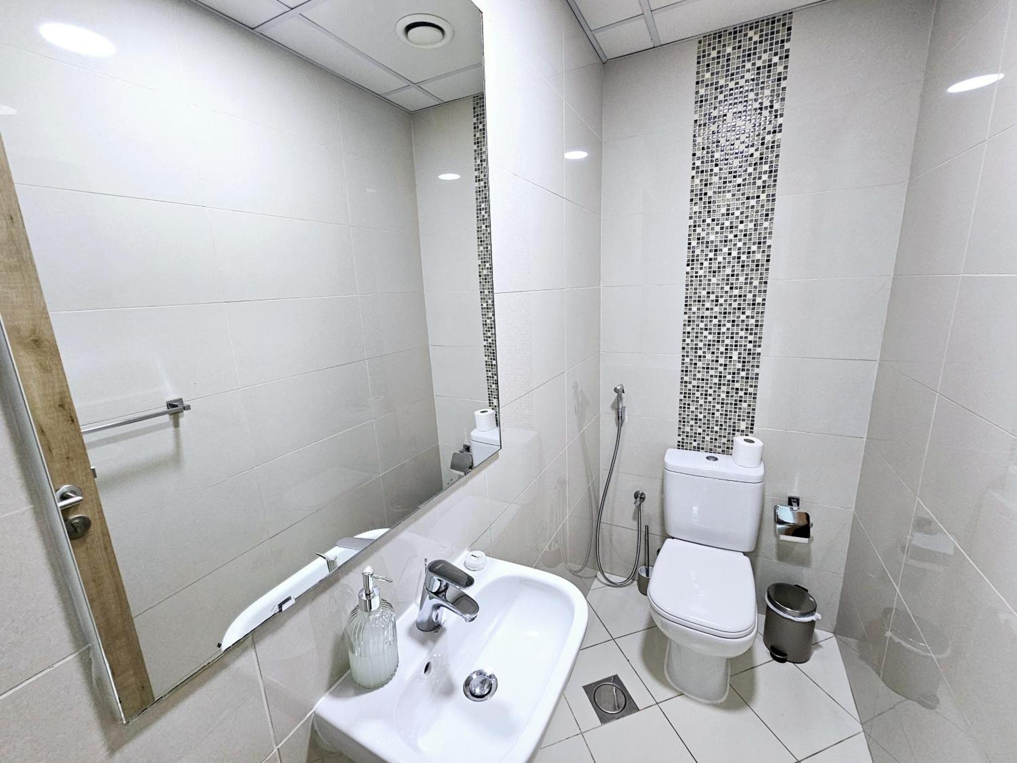 Sunrise Homes - 2 Bedroom With Panoramic Marina Views Dubai