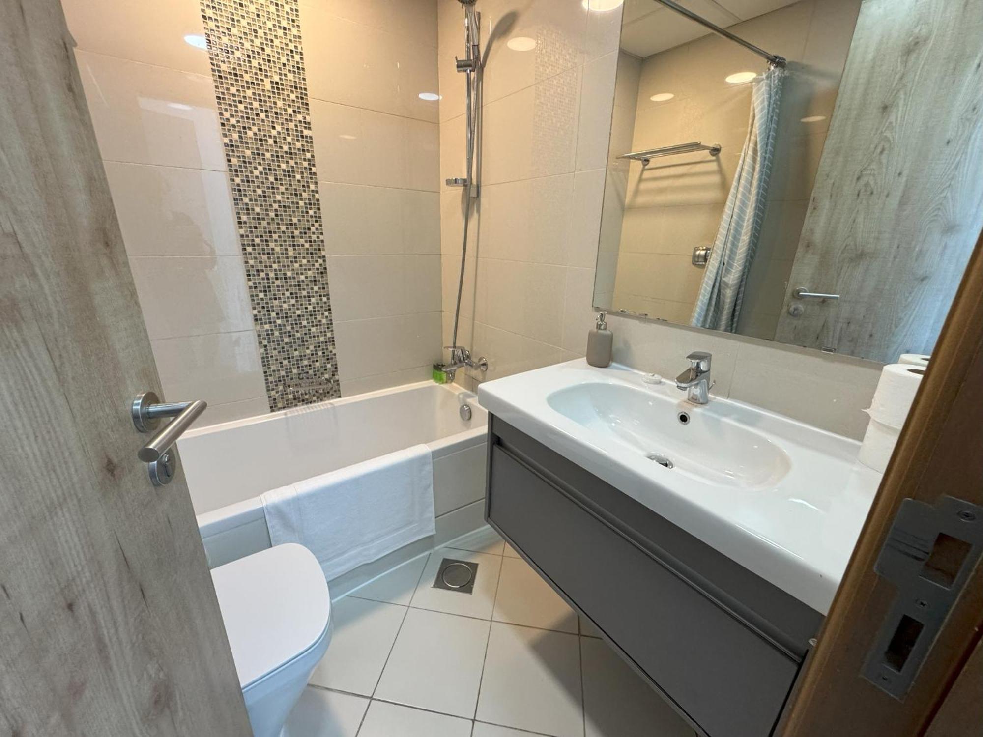 Apartament Sunrise Homes - 2 Bedroom With Panoramic Marina Views Dubai