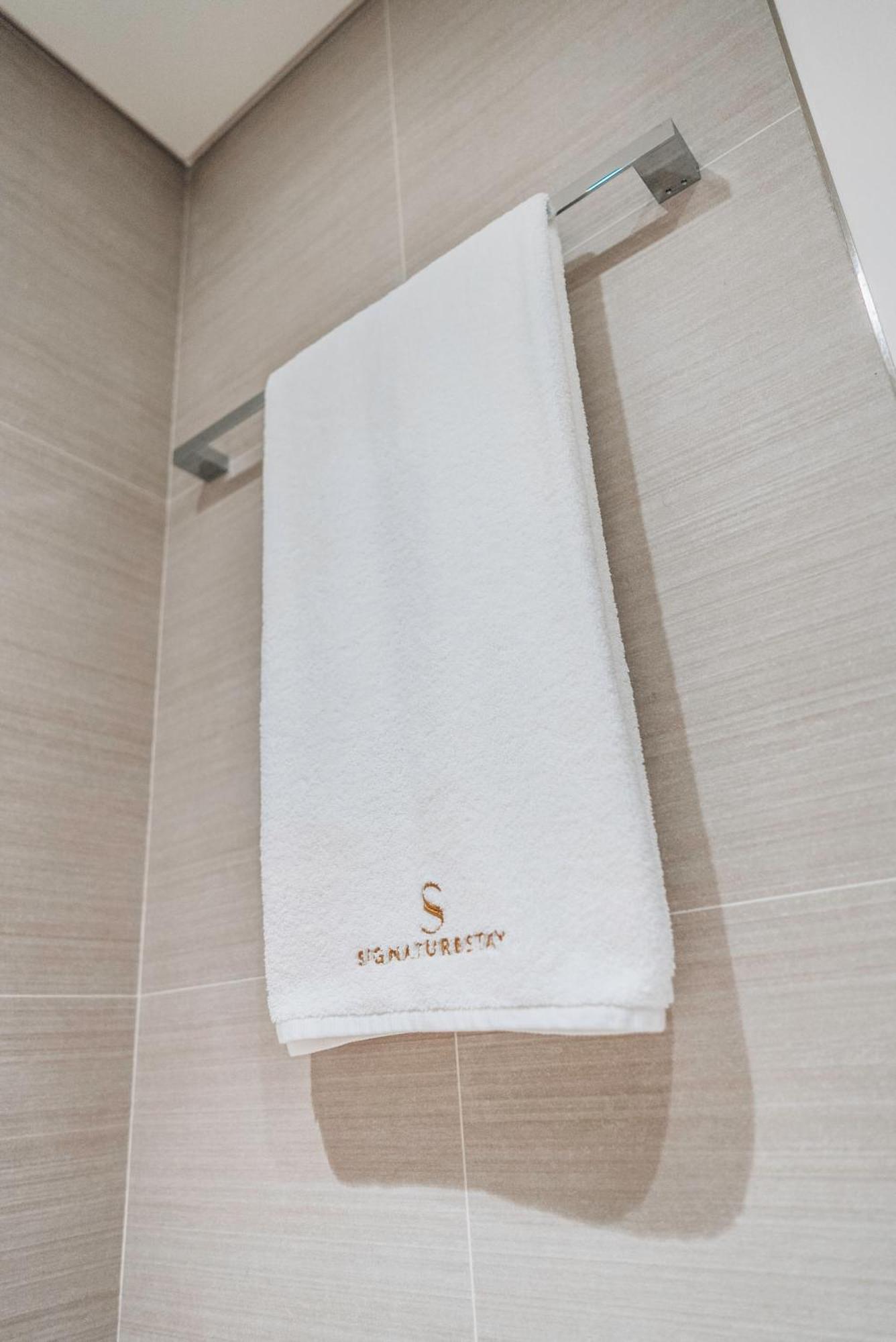 Apartamento Modern 1-bedroom In Downtown Near Mall & Burj Khalifa *