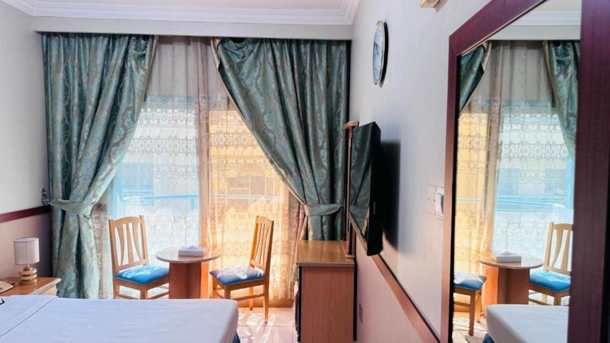 Belvilla Luxury San Marino Near Deira Clock Tower 4*