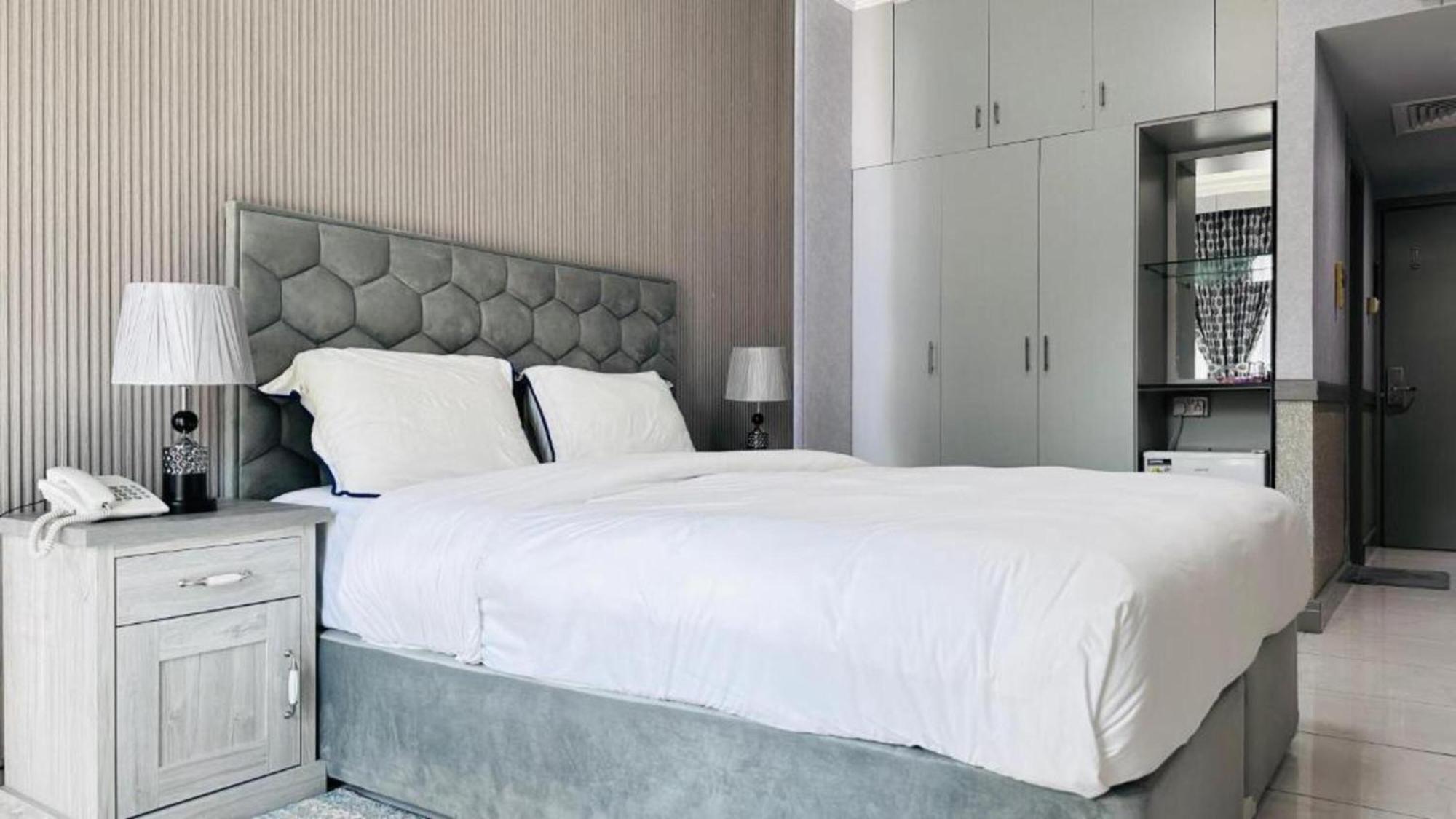 Hotel Belvilla Luxury San Marino Near Deira Clock Tower 4*