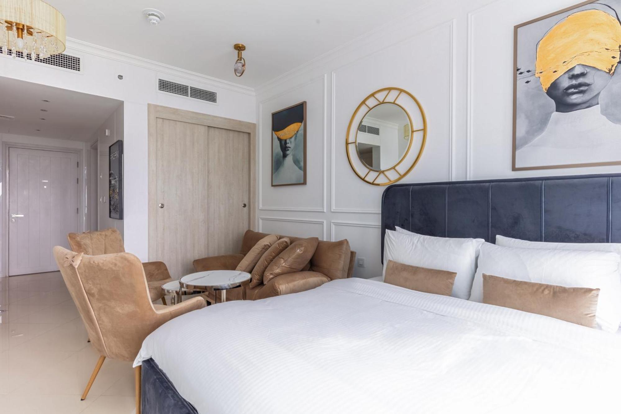 Fully-equipped Palm Jumeirah, Seven Apartament Dubai