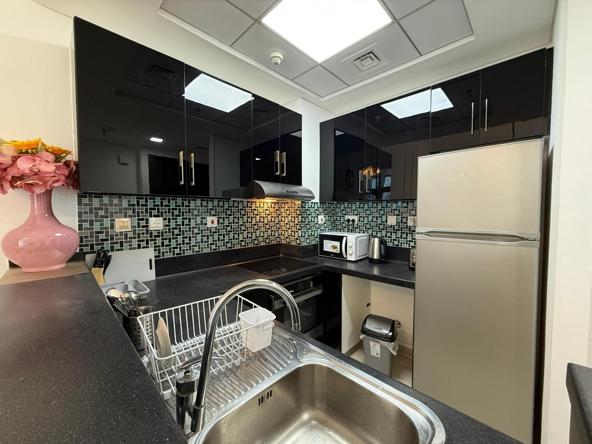 Cozy At Botanica Tower Marina By Gardenia Appartement *