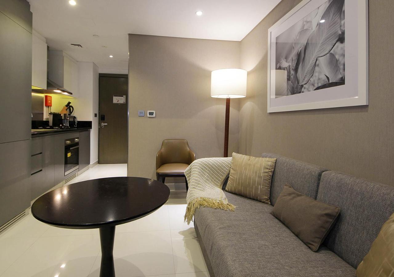 Stylish In With Pool & Gym Appartement