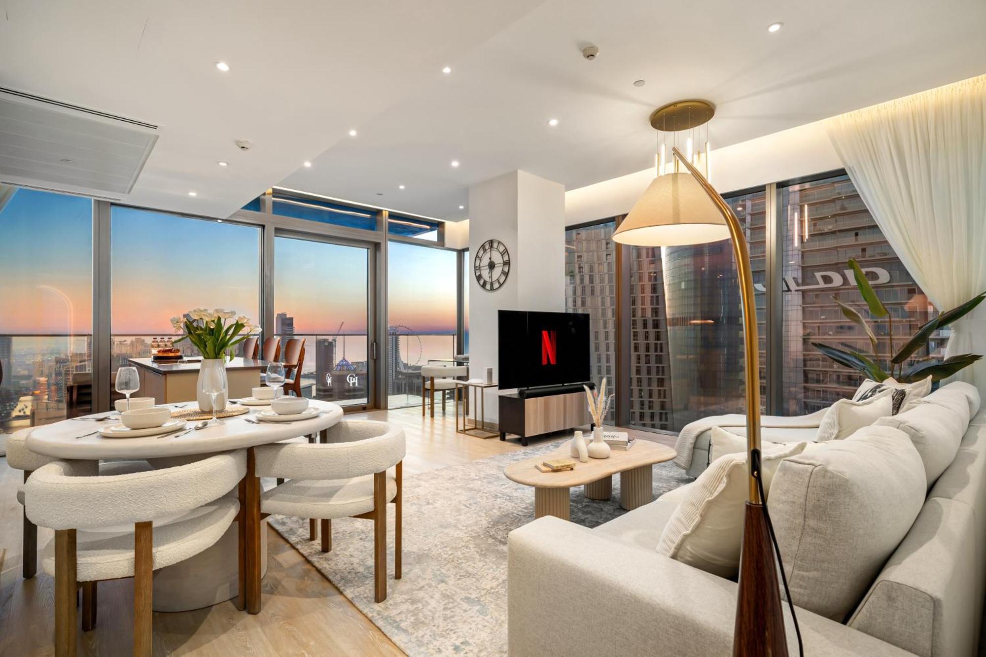 Marina Gate Luxury Full Marina & Sunset Sea Views Apartament *