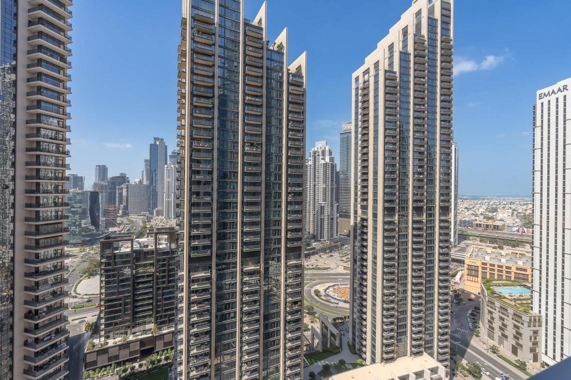 Appartement Full Luxury In 2 Bedroom With Skycraper Views Dubai