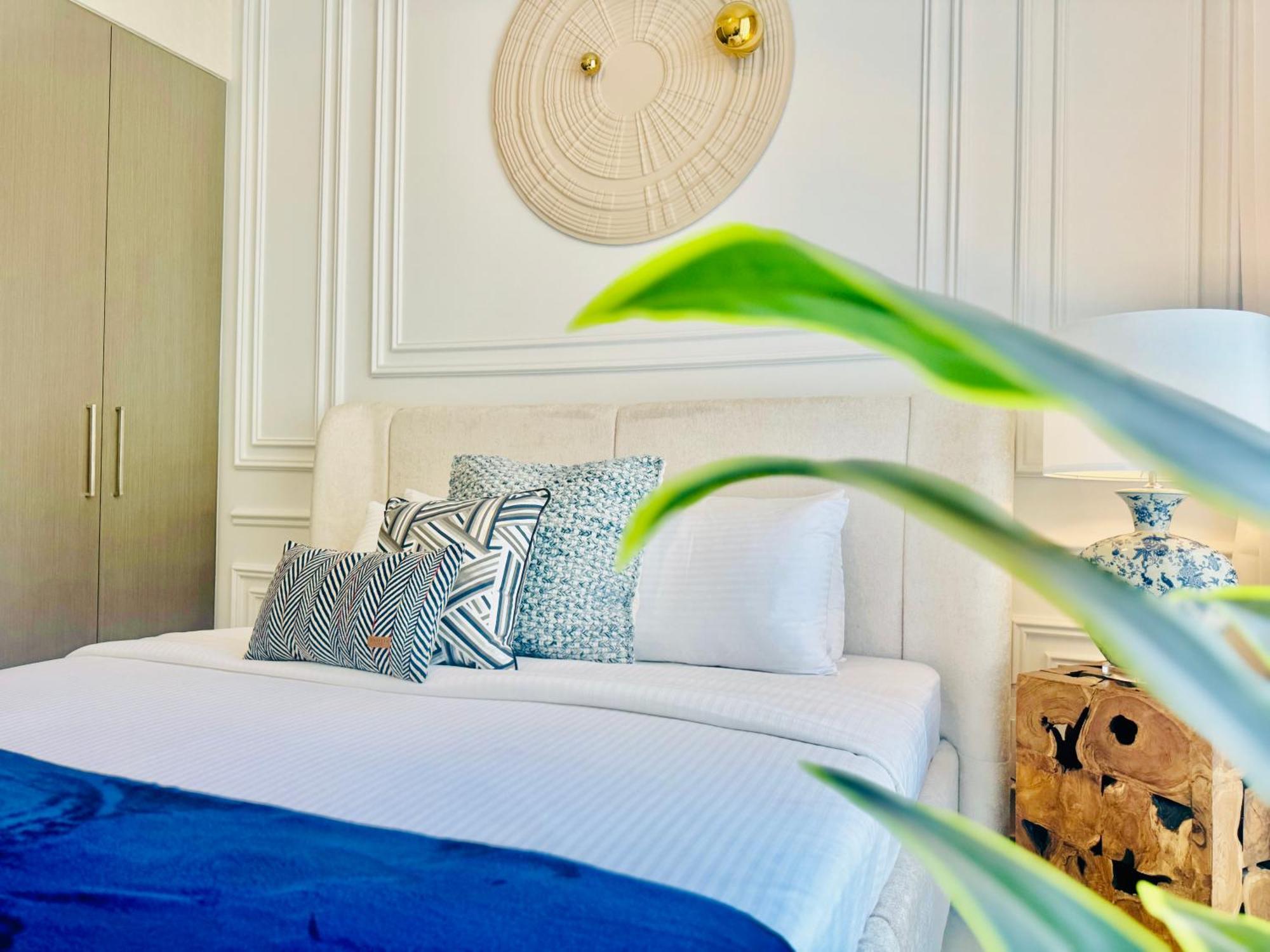Venduras Homes - Tower, Downtown Dubai, Burj Views Apartemen