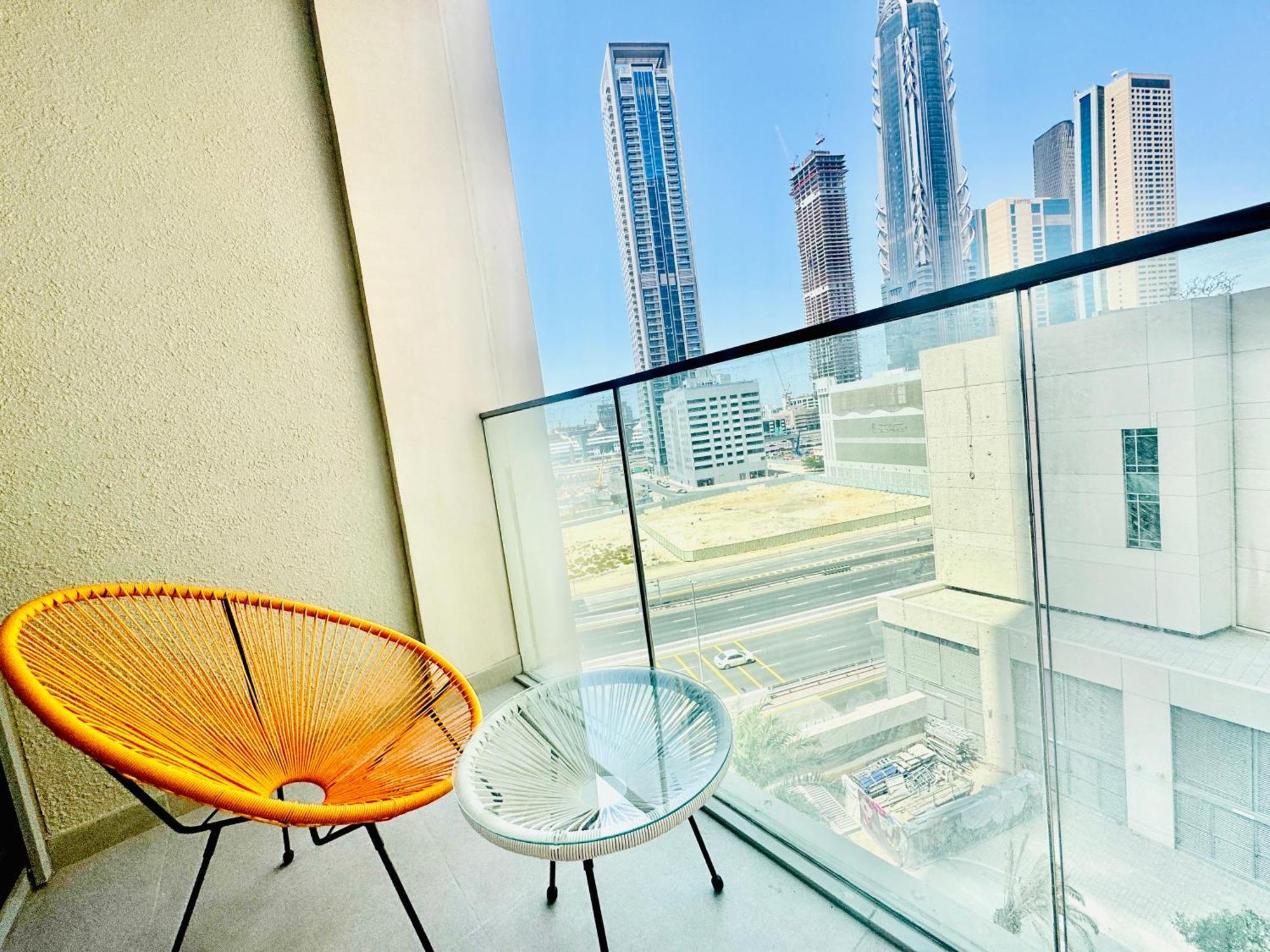 Venduras Homes - Tower, Downtown Dubai, Burj Views Apartemen *