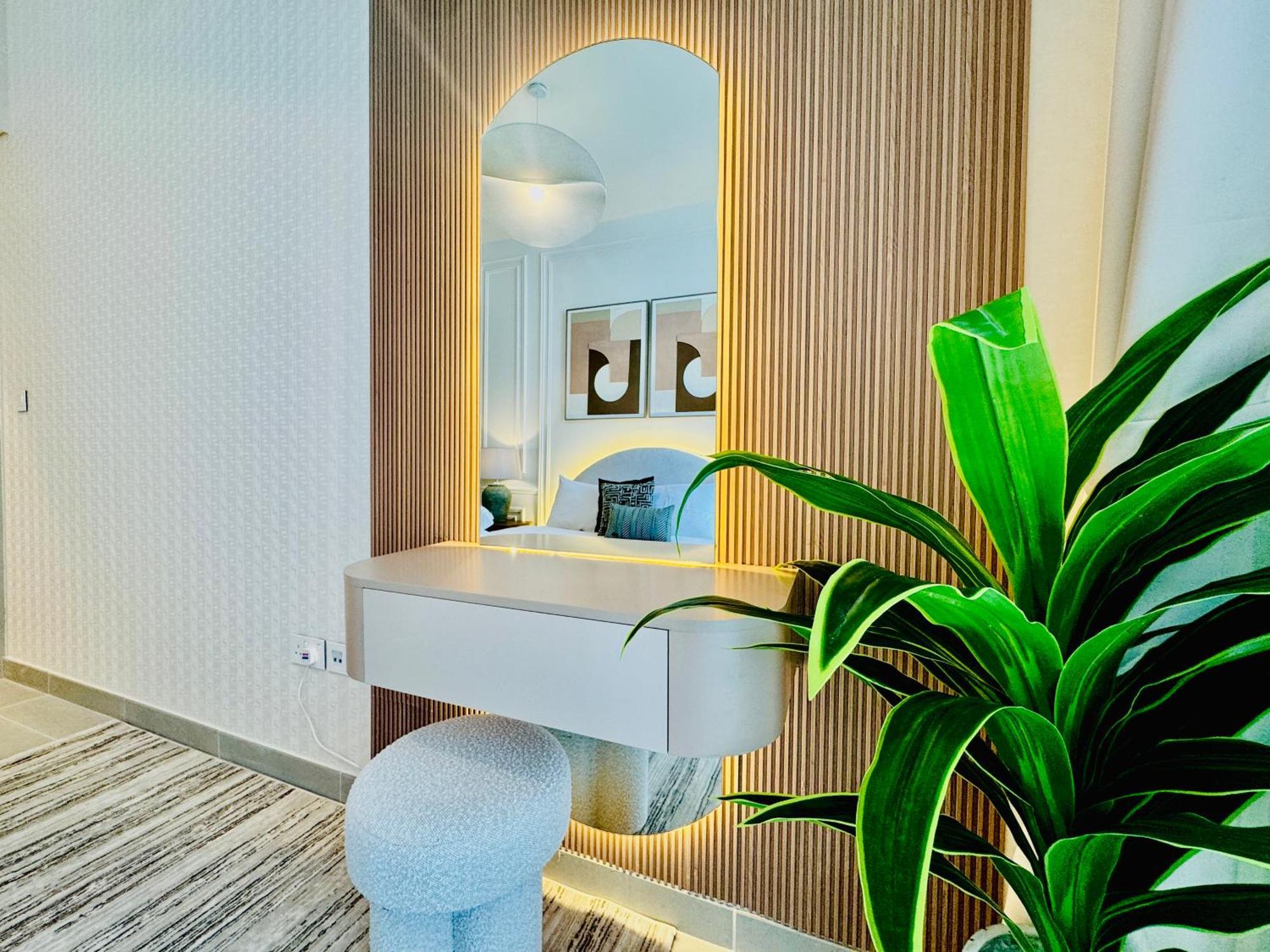 Venduras Homes - Tower, Downtown Dubai, Burj Views Apartemen Dubai
