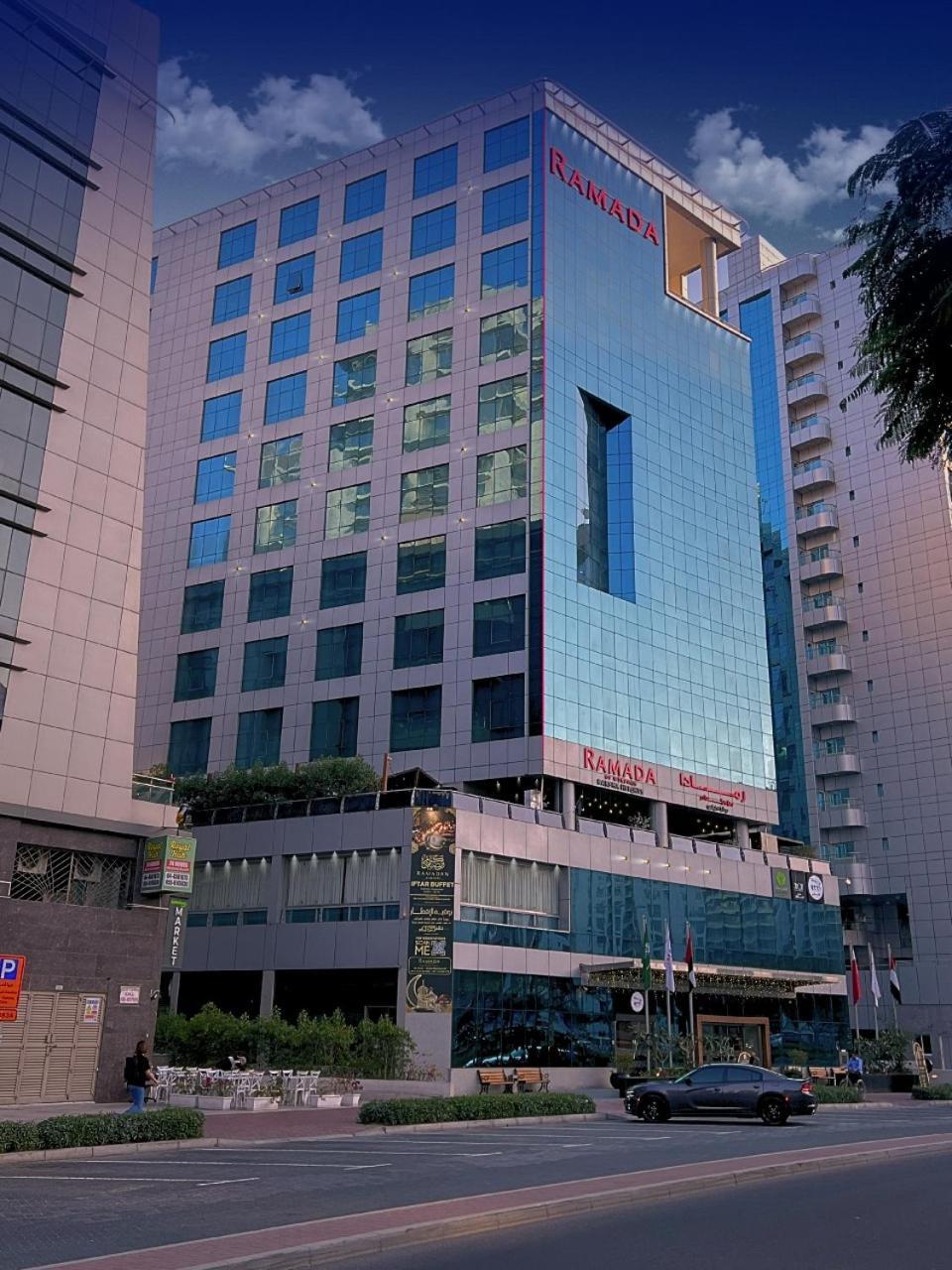 Ramada By Wyndham Barsha Heights Hotell