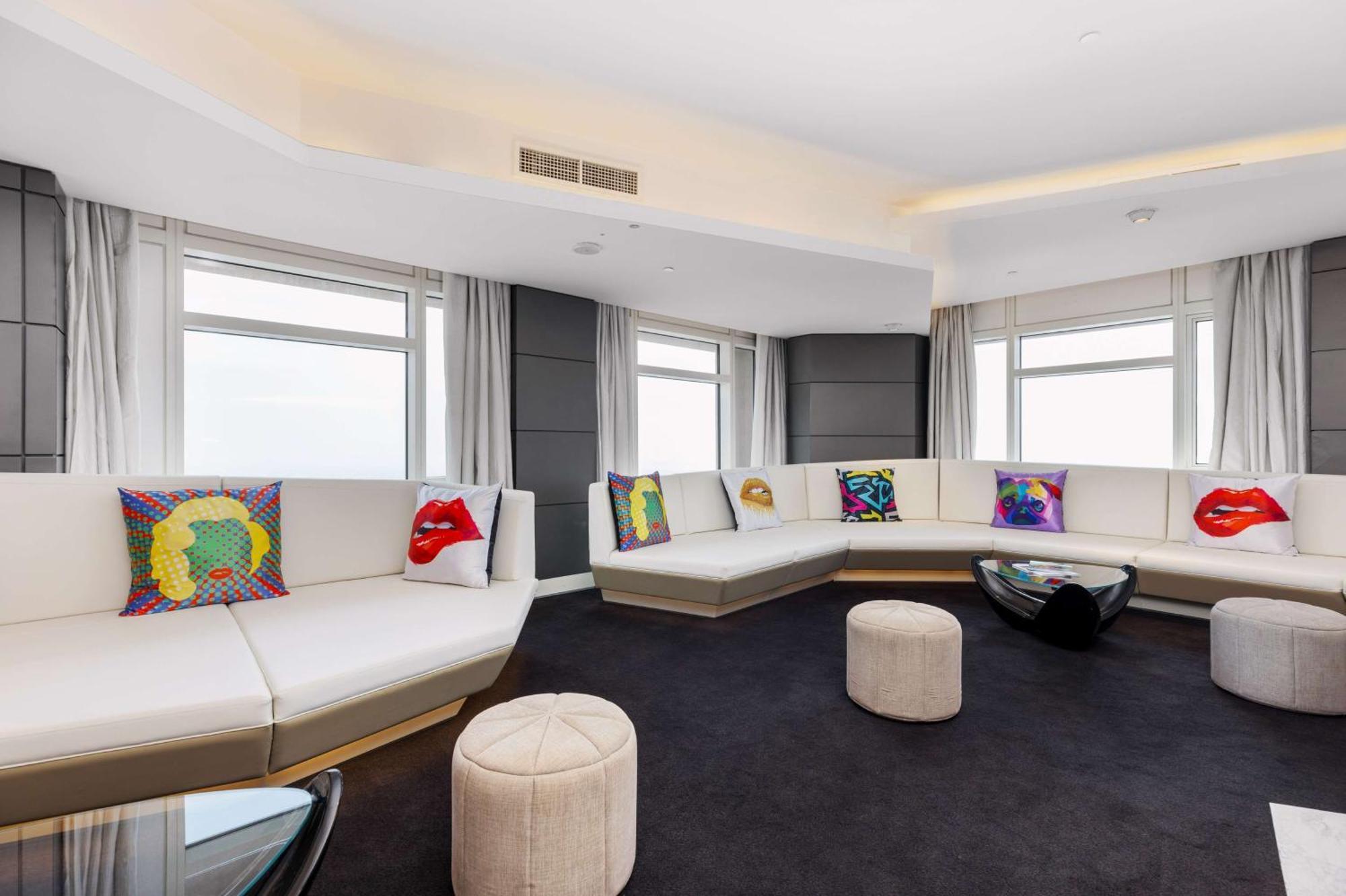 V Dubai, Curio Collection By Hilton 5* Dubai