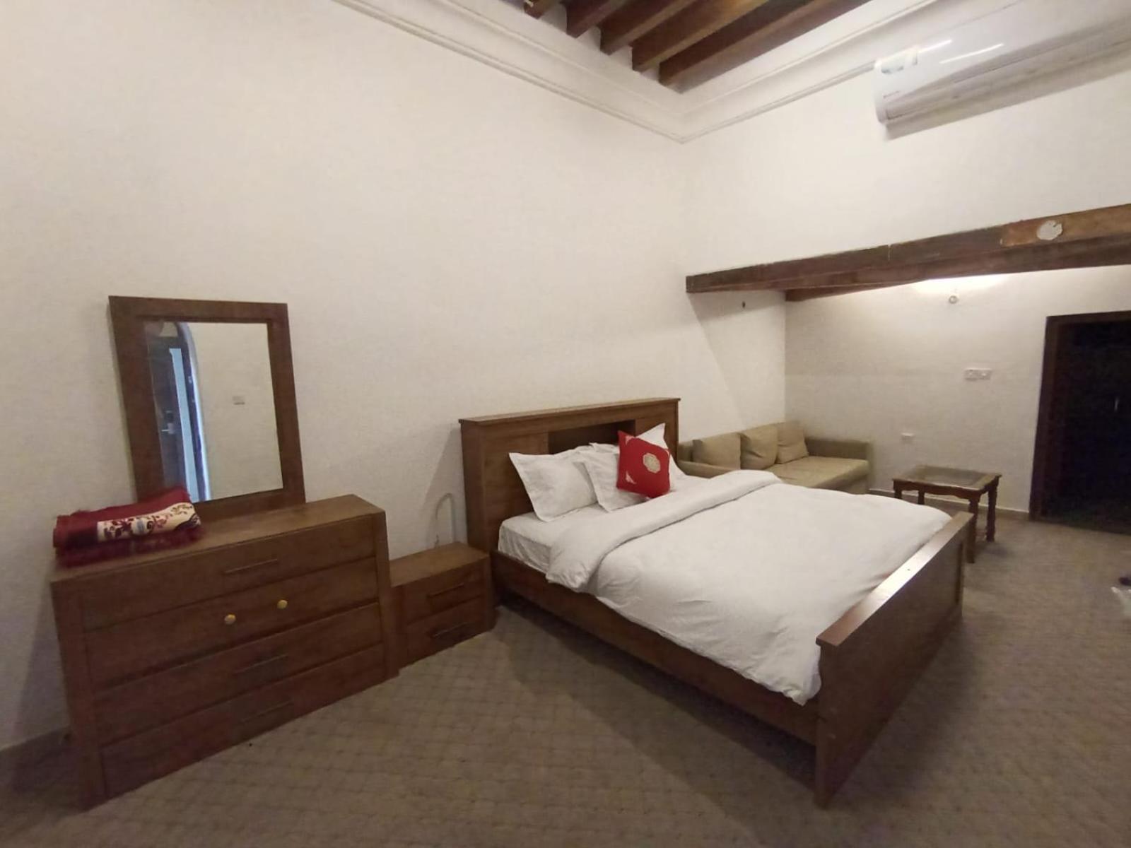 Guest house Hyba & *