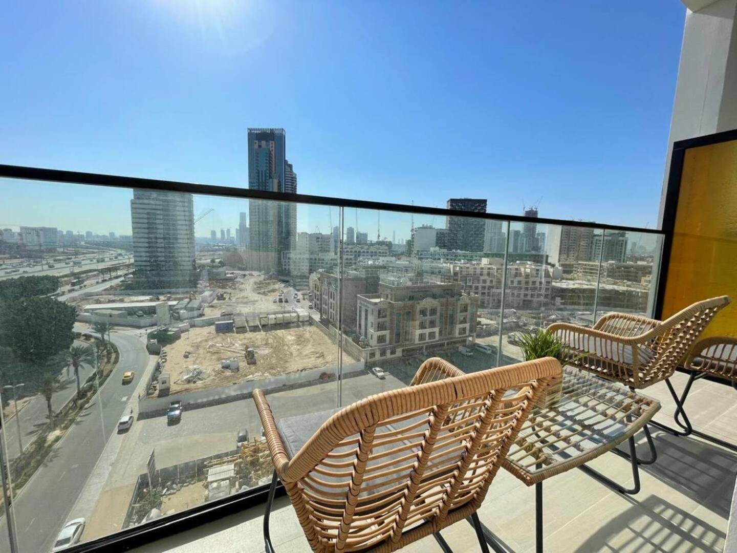 Smart 1br In Jvc With Premium Furniture Apartment *