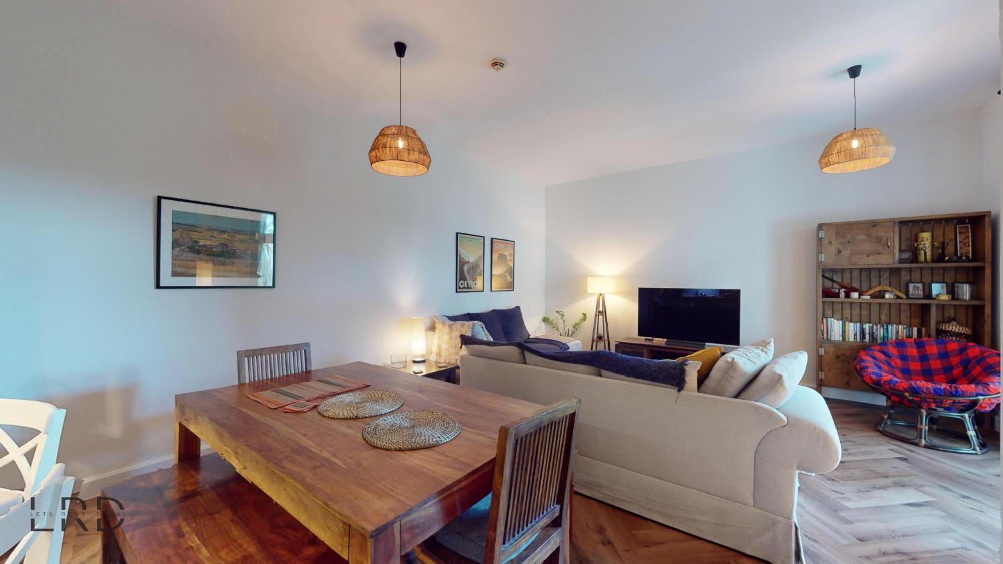 Private Garden Views Fully Furnished Appartement