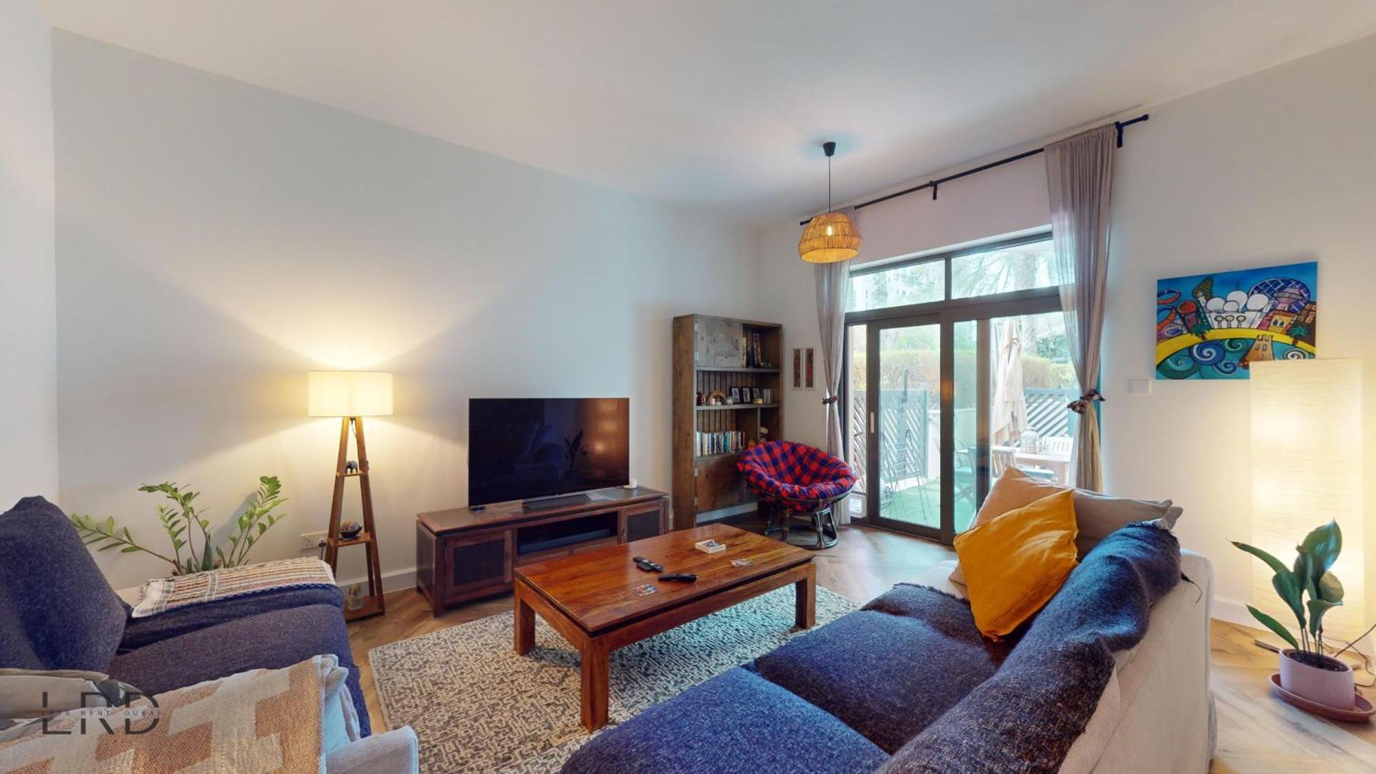 Appartement Private Garden Views Fully Furnished Dubaï