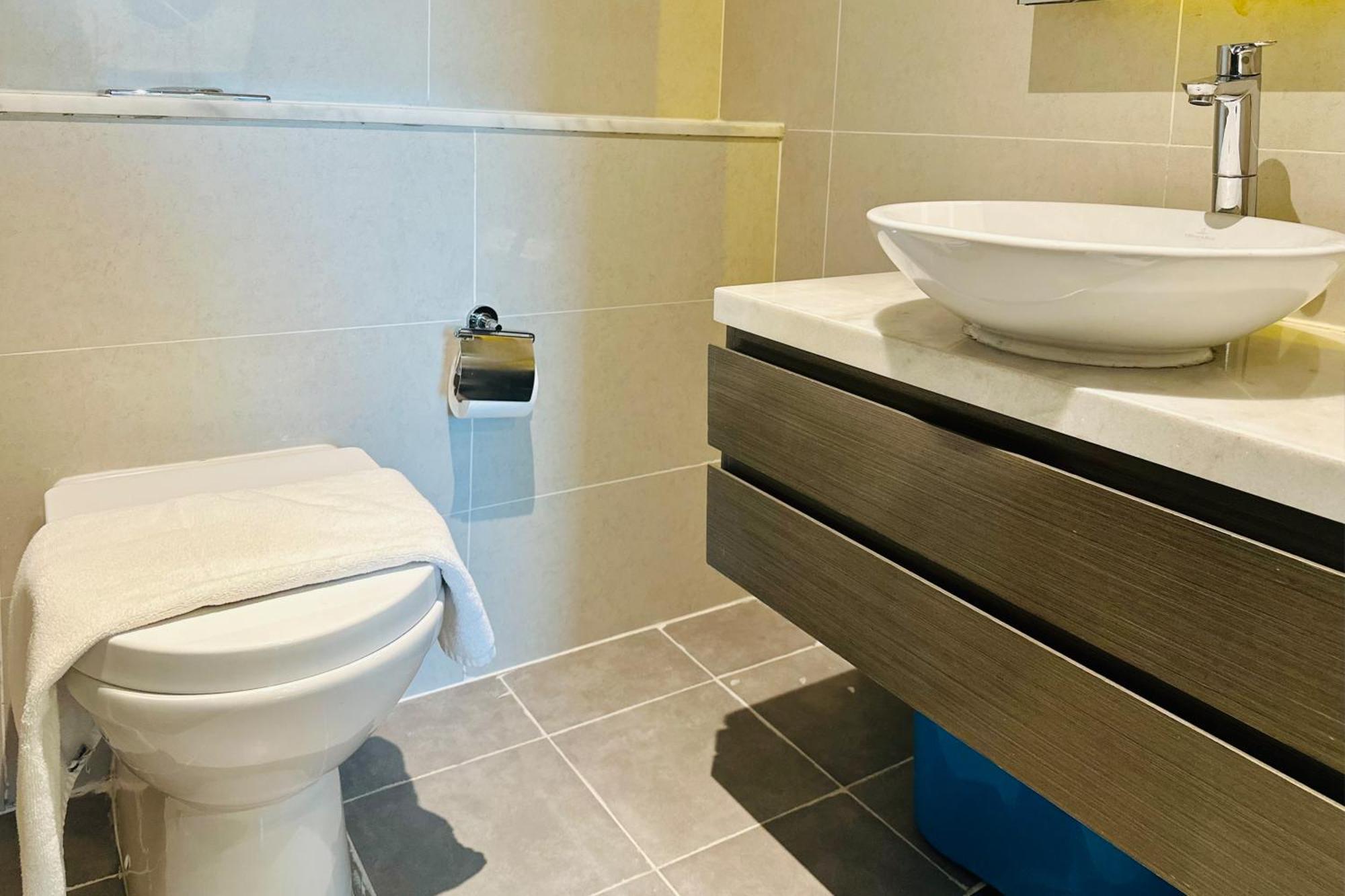 Vserve Stylish 1 Bedroom With Burj Khalifa And Canal View Dubaï